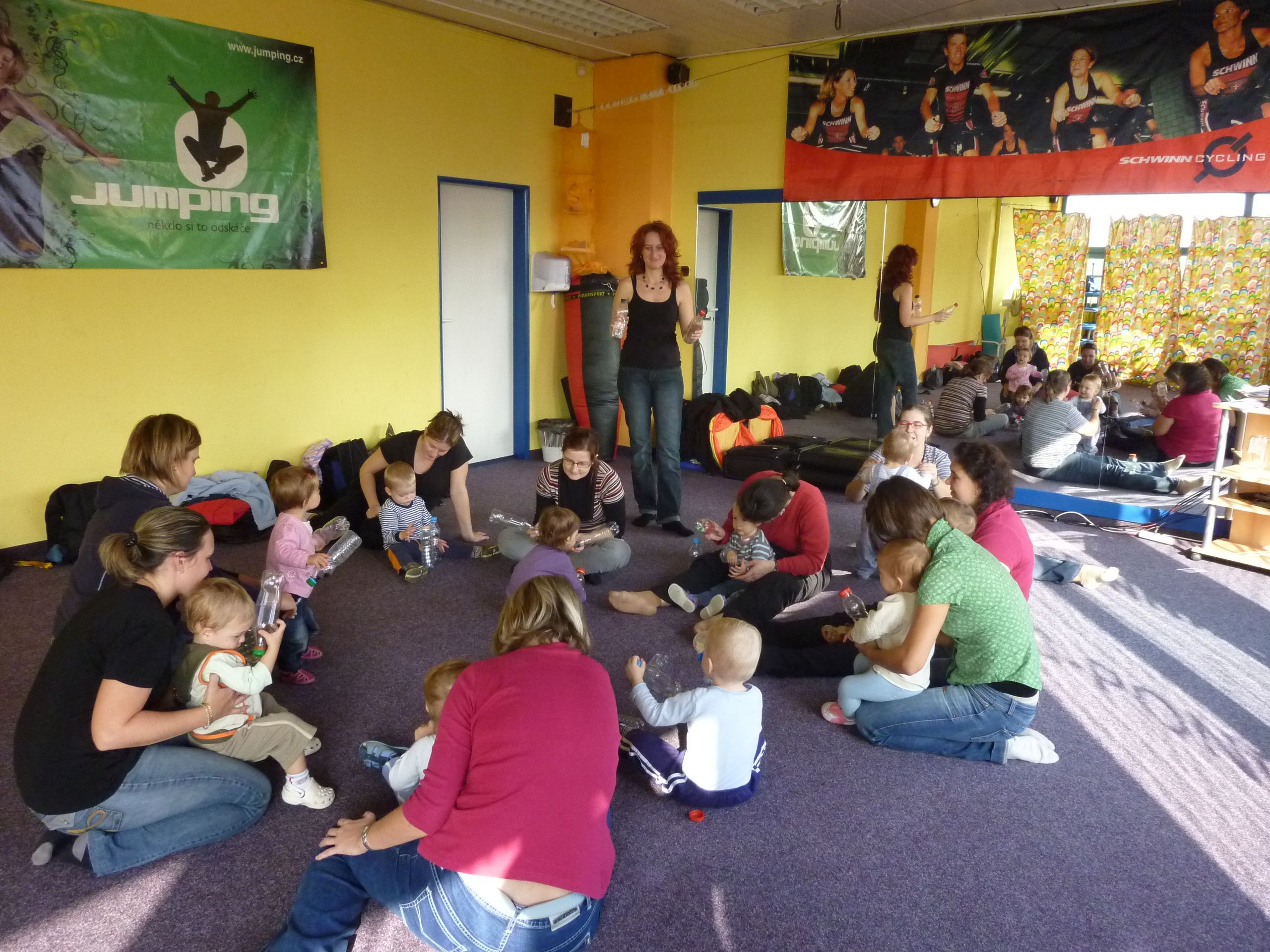 Cvičení s dětmi - Hrátky s batolátky foto 3