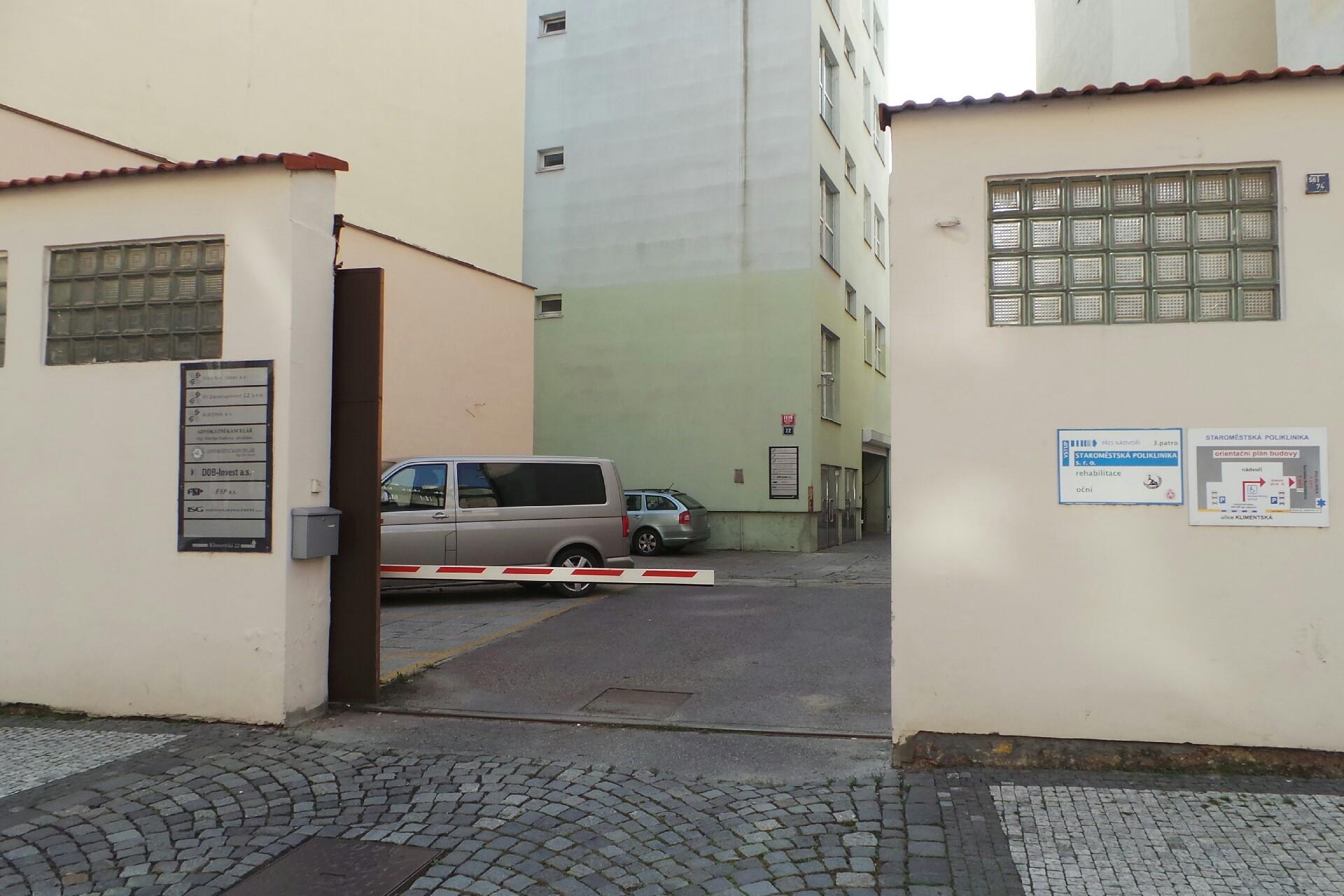 Mgr. Petr Plocek, advokát