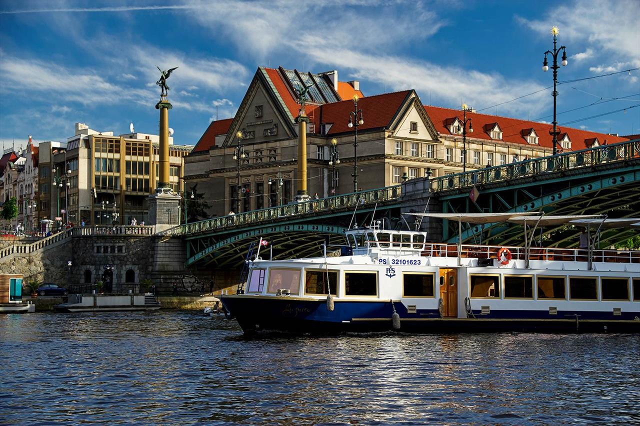 Prague Boats