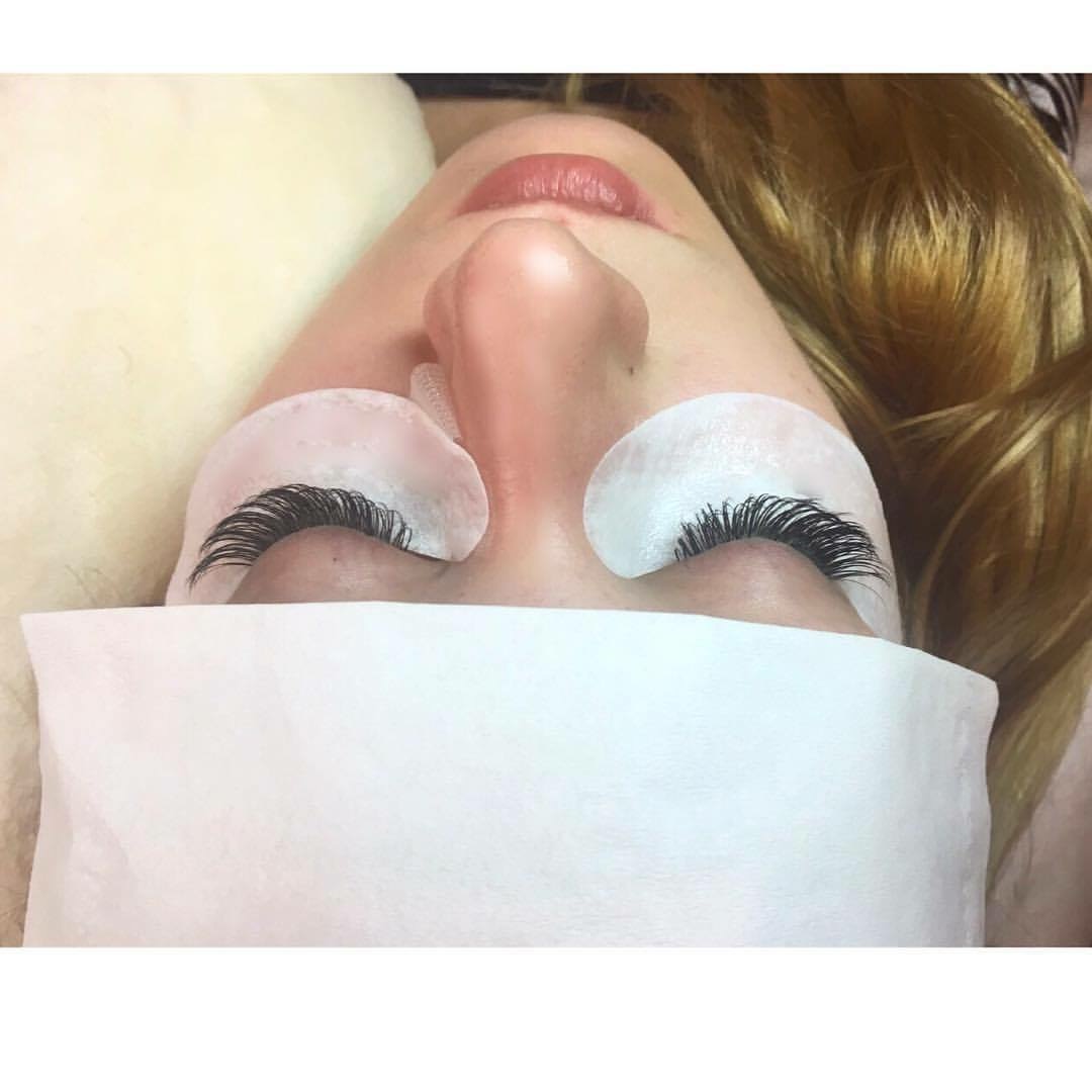 Gabriela Rousová - Prodlužování řas foto 3