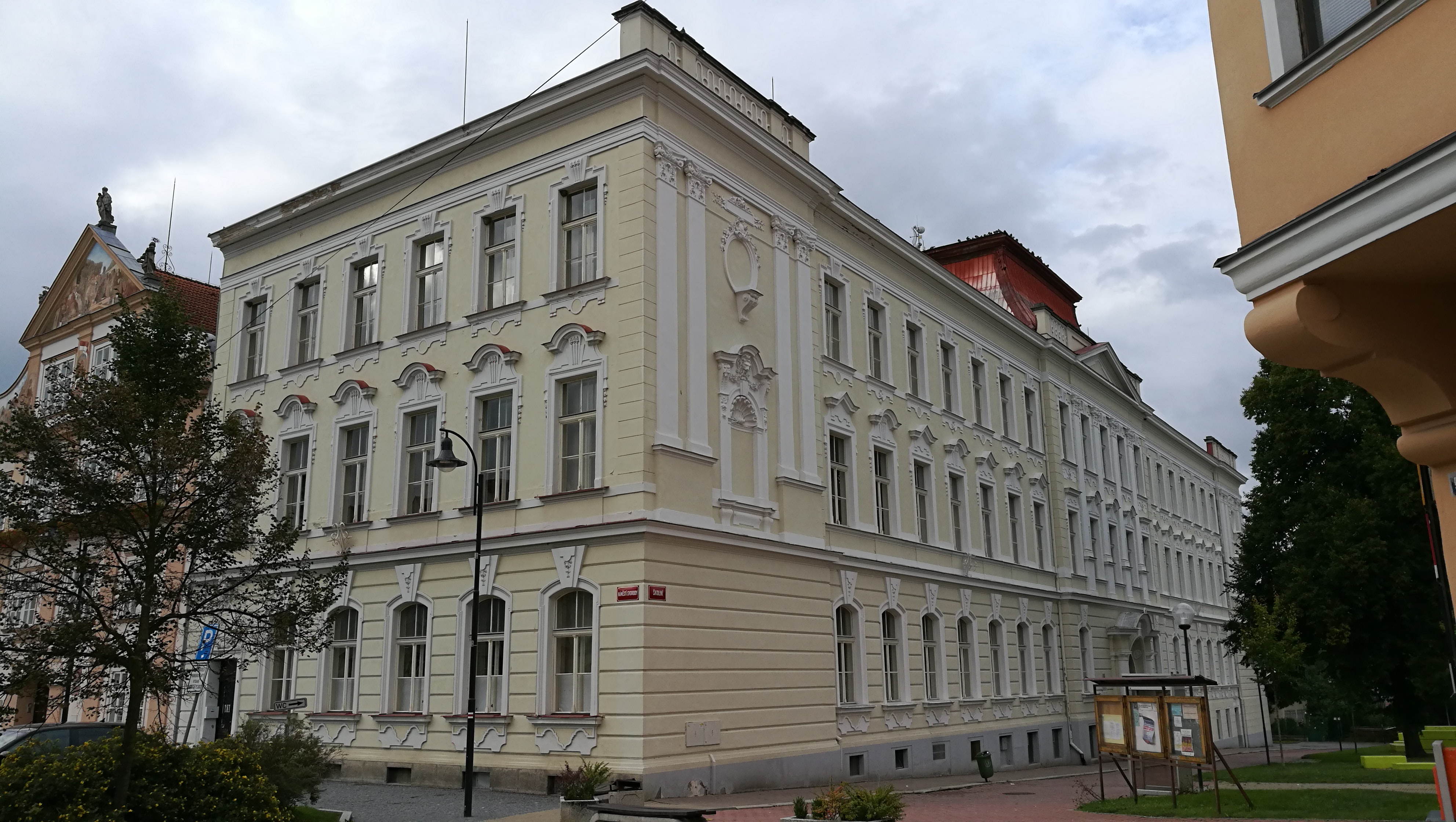 Základní škola Planá, příspěvková organizace