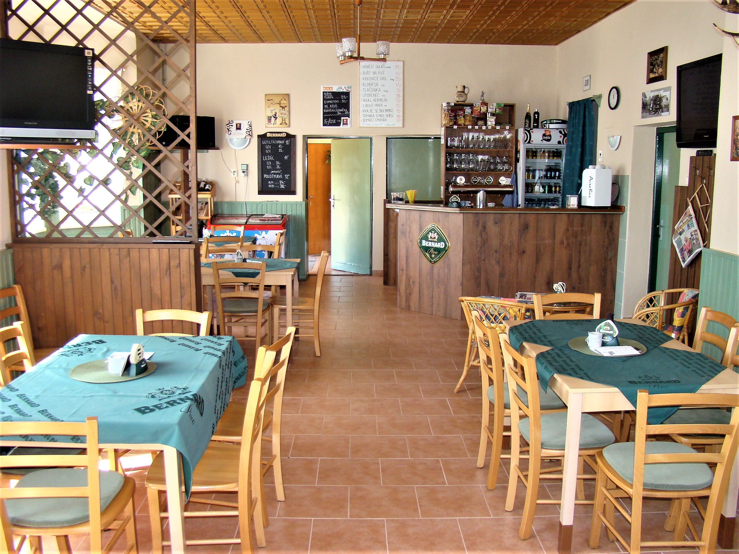 Pod Kaštanem foto 3
