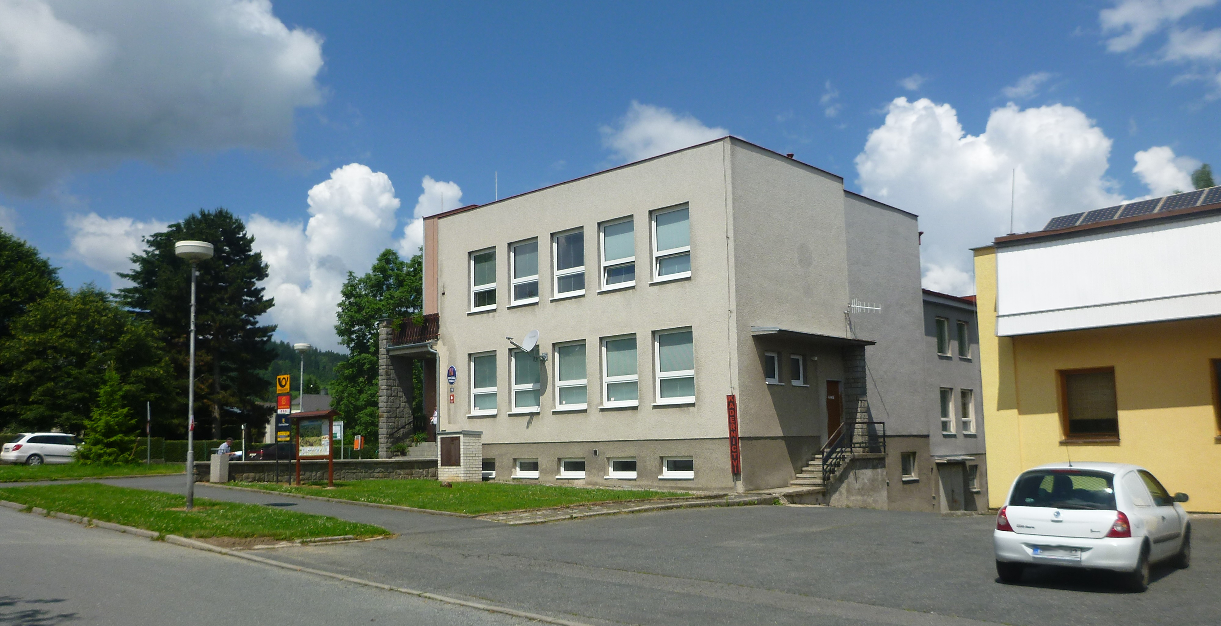 Obecní knihovna Postřekov