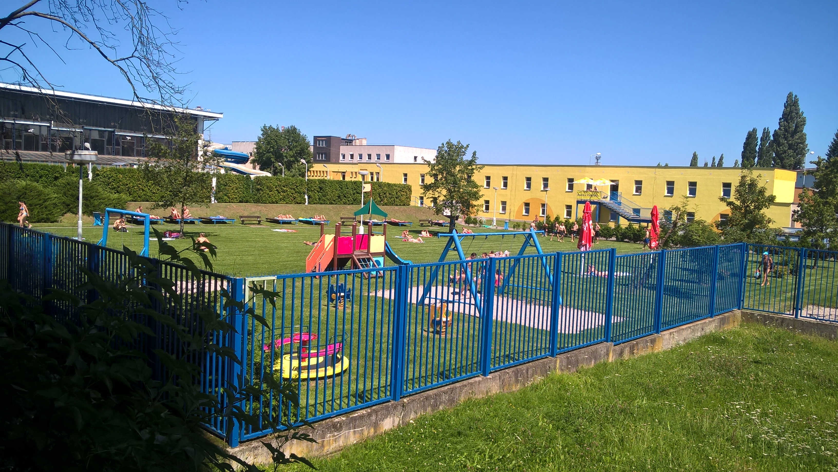 Plavecký bazén Slovany foto 2