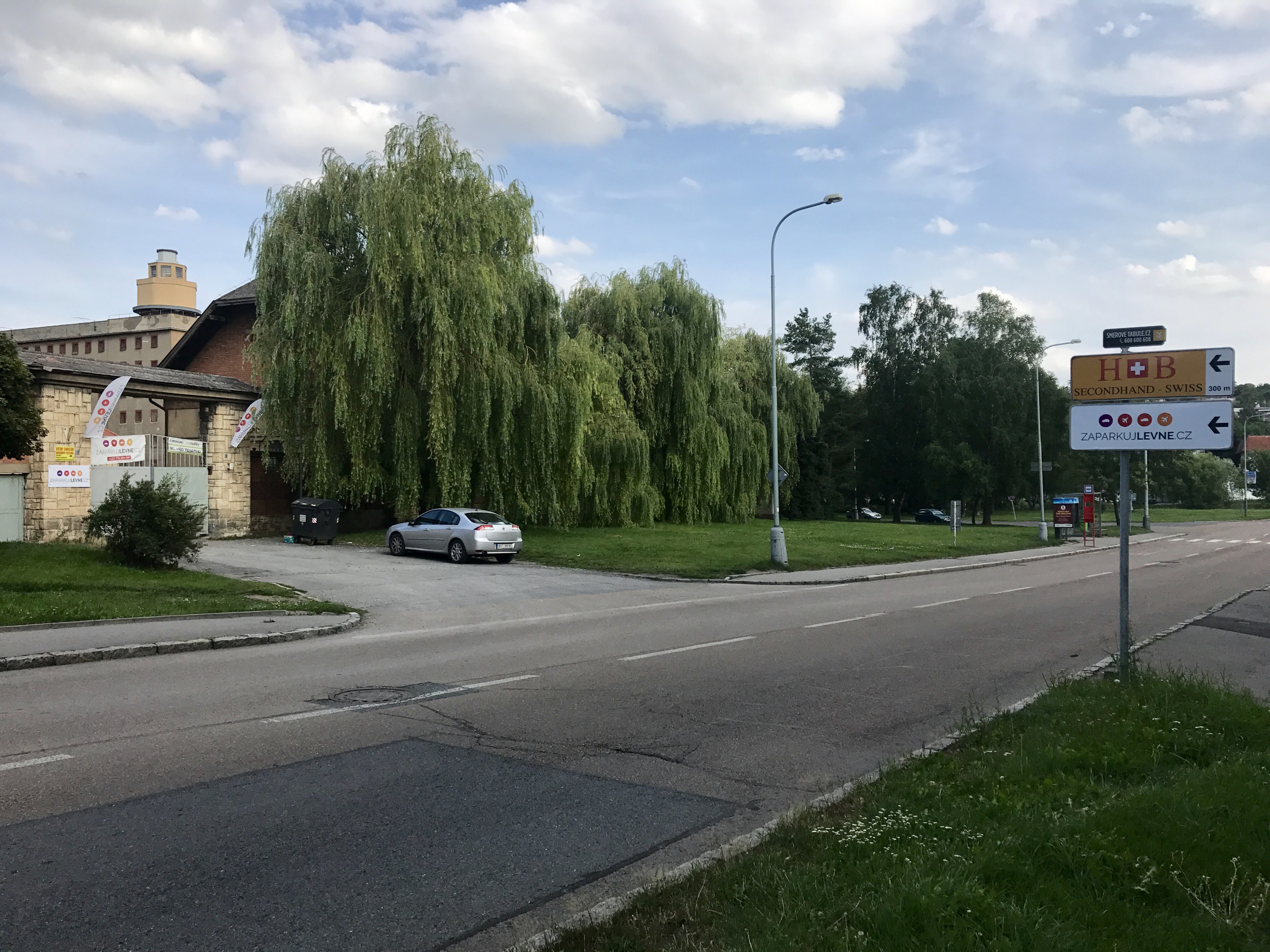 Zaparkujlevne.cz foto 2