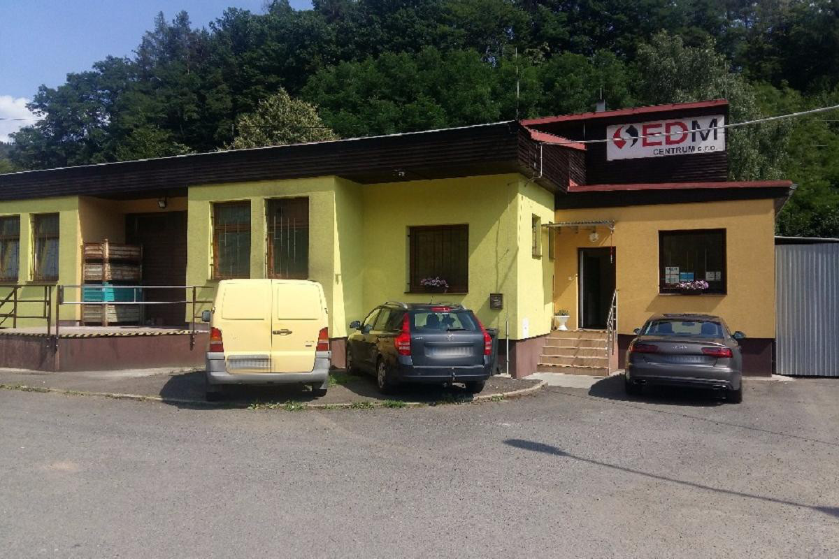 EDM CENTRUM - Nástrojárna