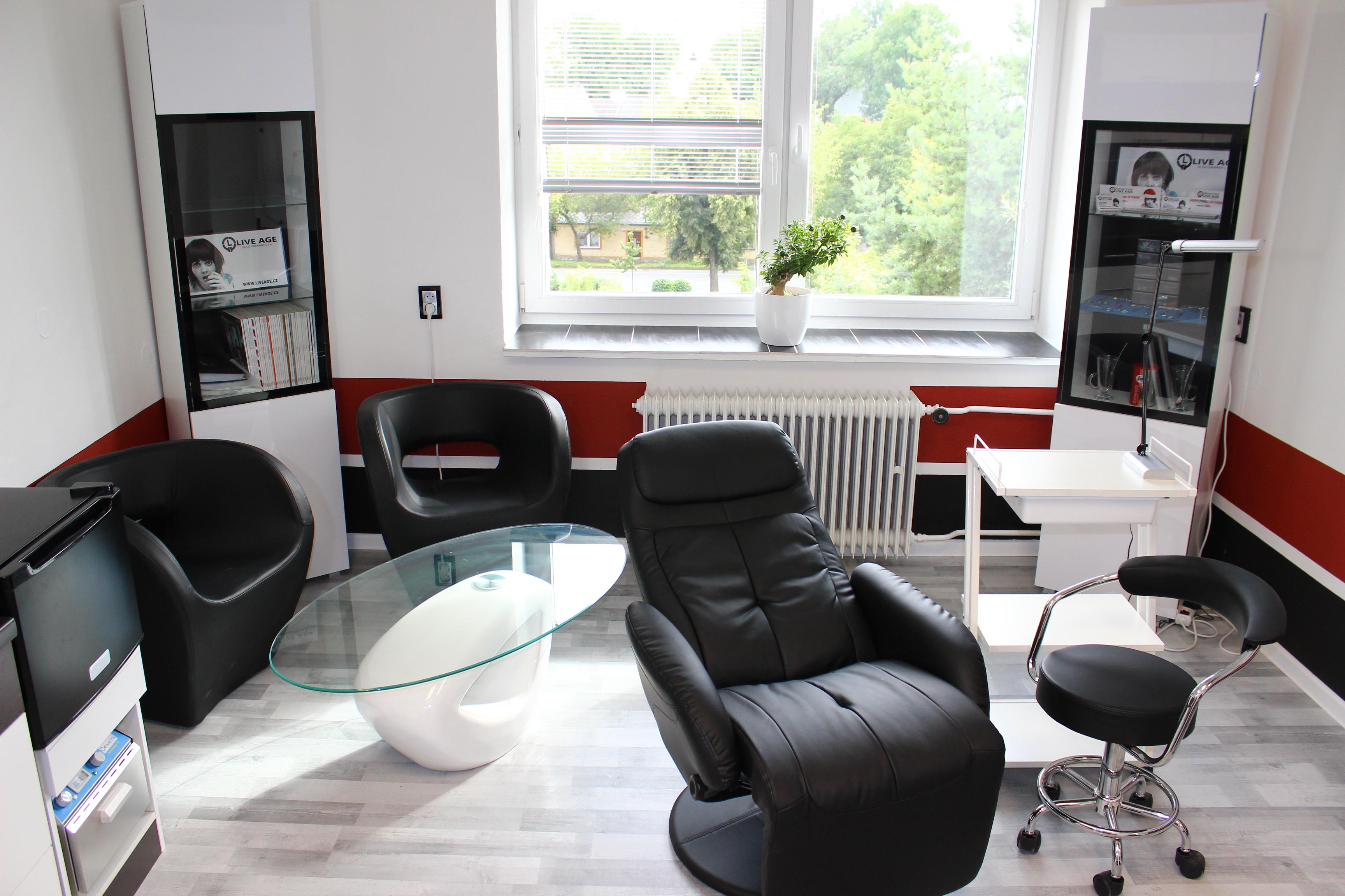 Tattoo & Piercing & Permanentní MAKE-UP - LIVE AGE