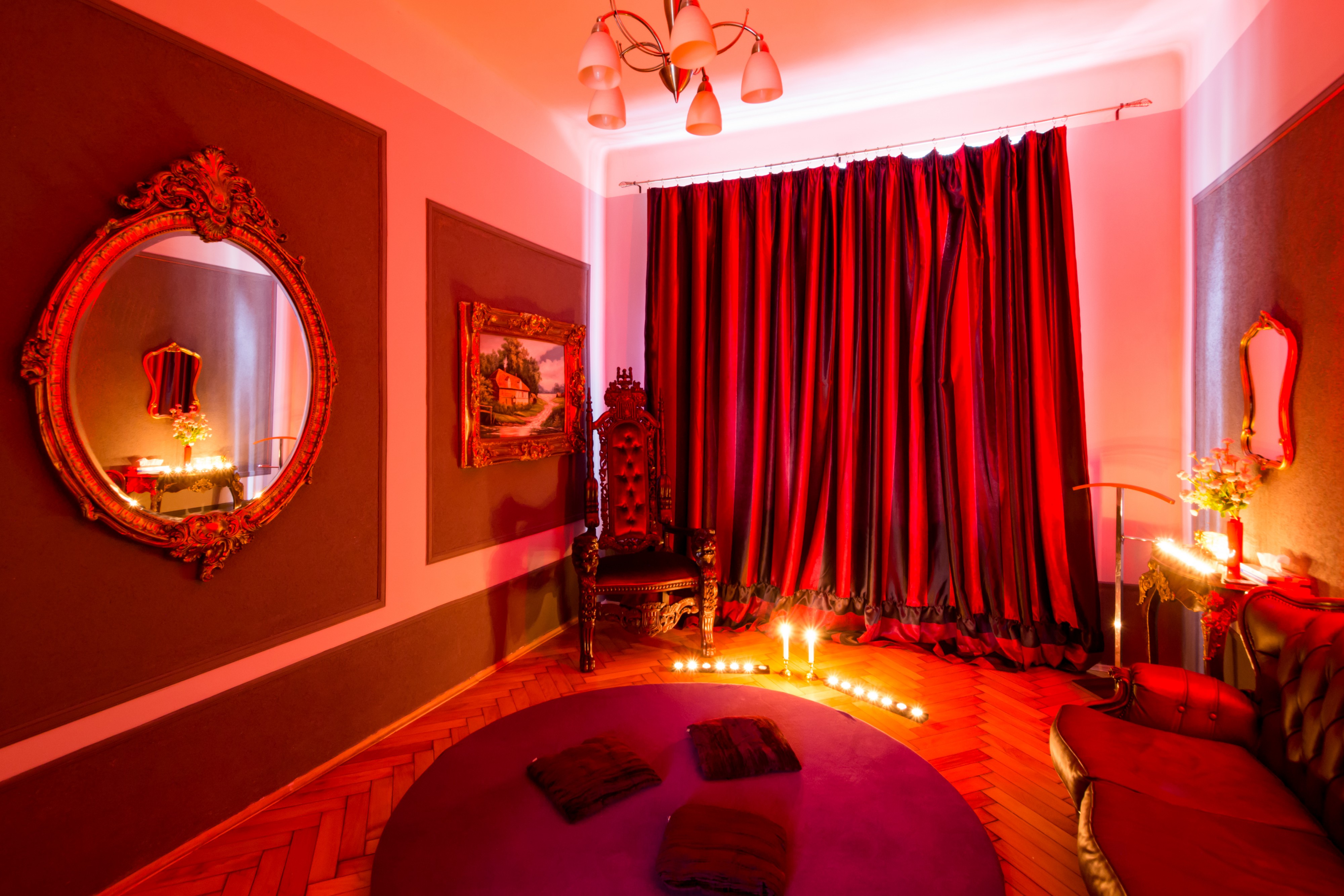 Erotické masáže Praha Glamour Larosa