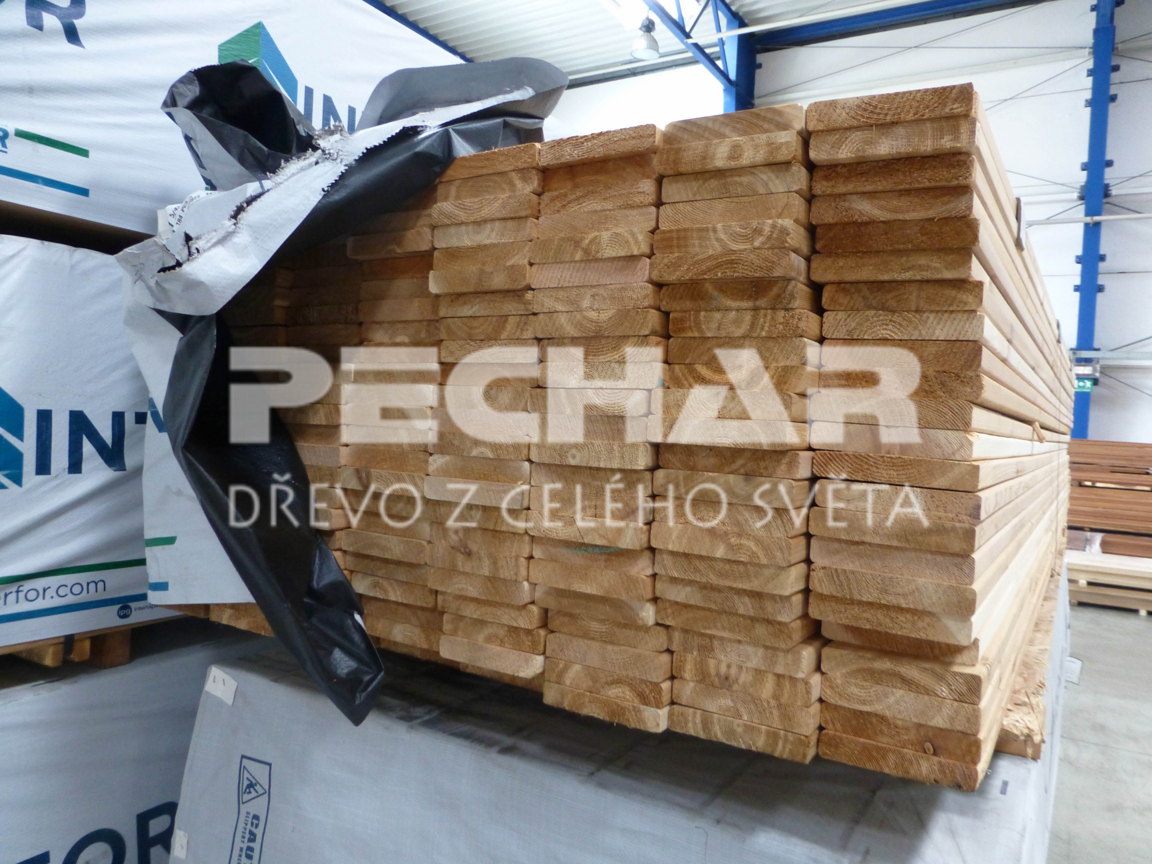 PECHAR DŘEVOIMPORT foto 3
