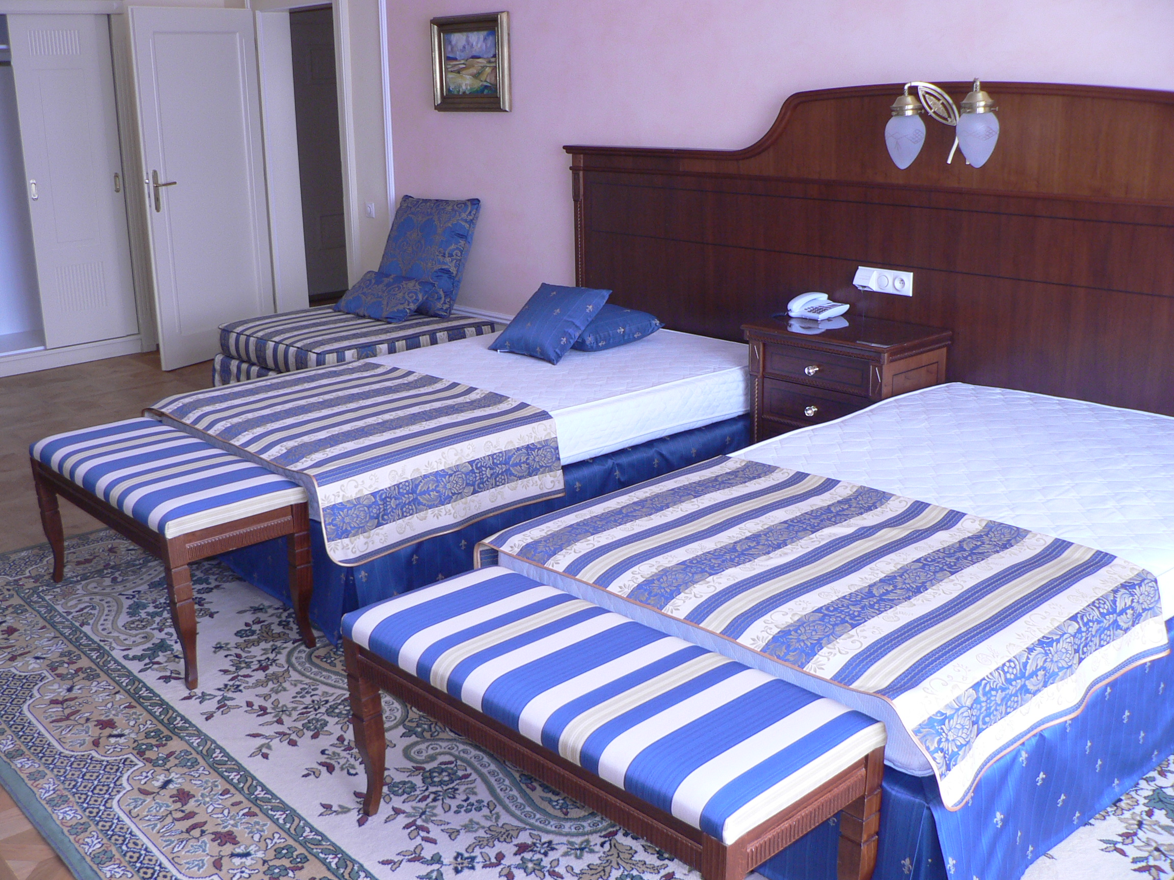 NÁBYTEK Vegricht foto 3