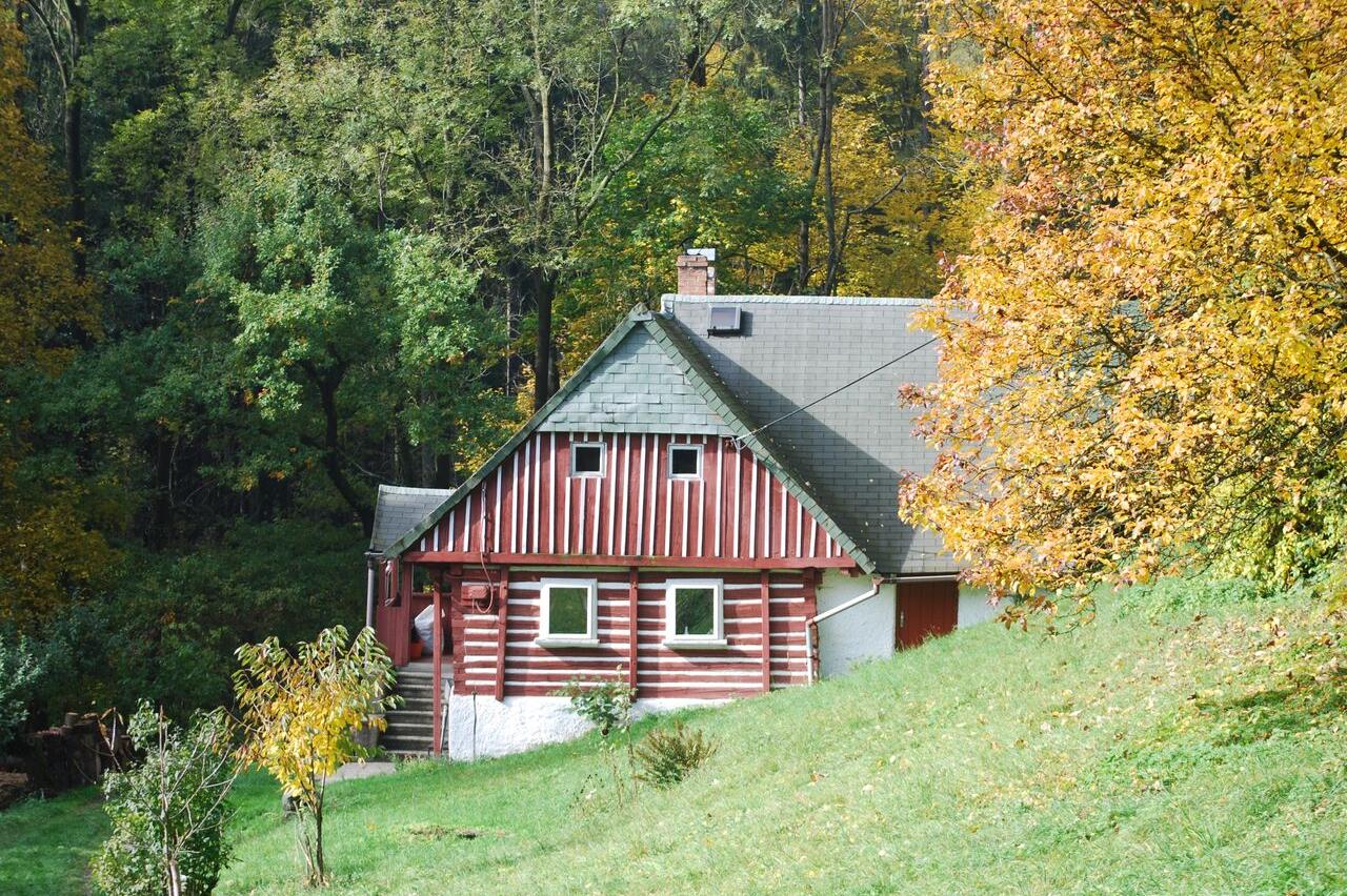 Nadace DHAMMADIPA, nadace