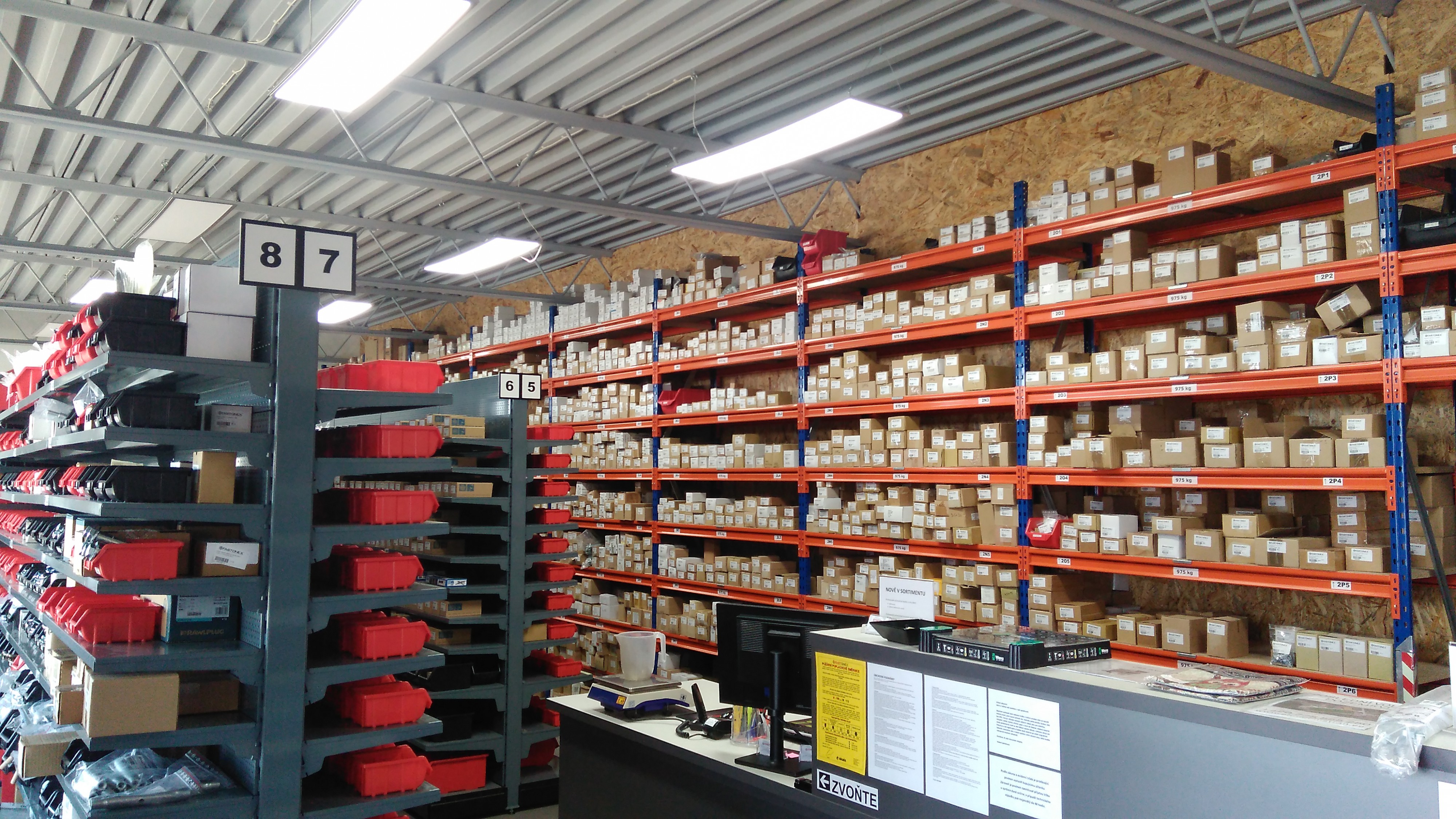 FASTONEX s.r.o., standardní a speciální spojovací materiály foto 3