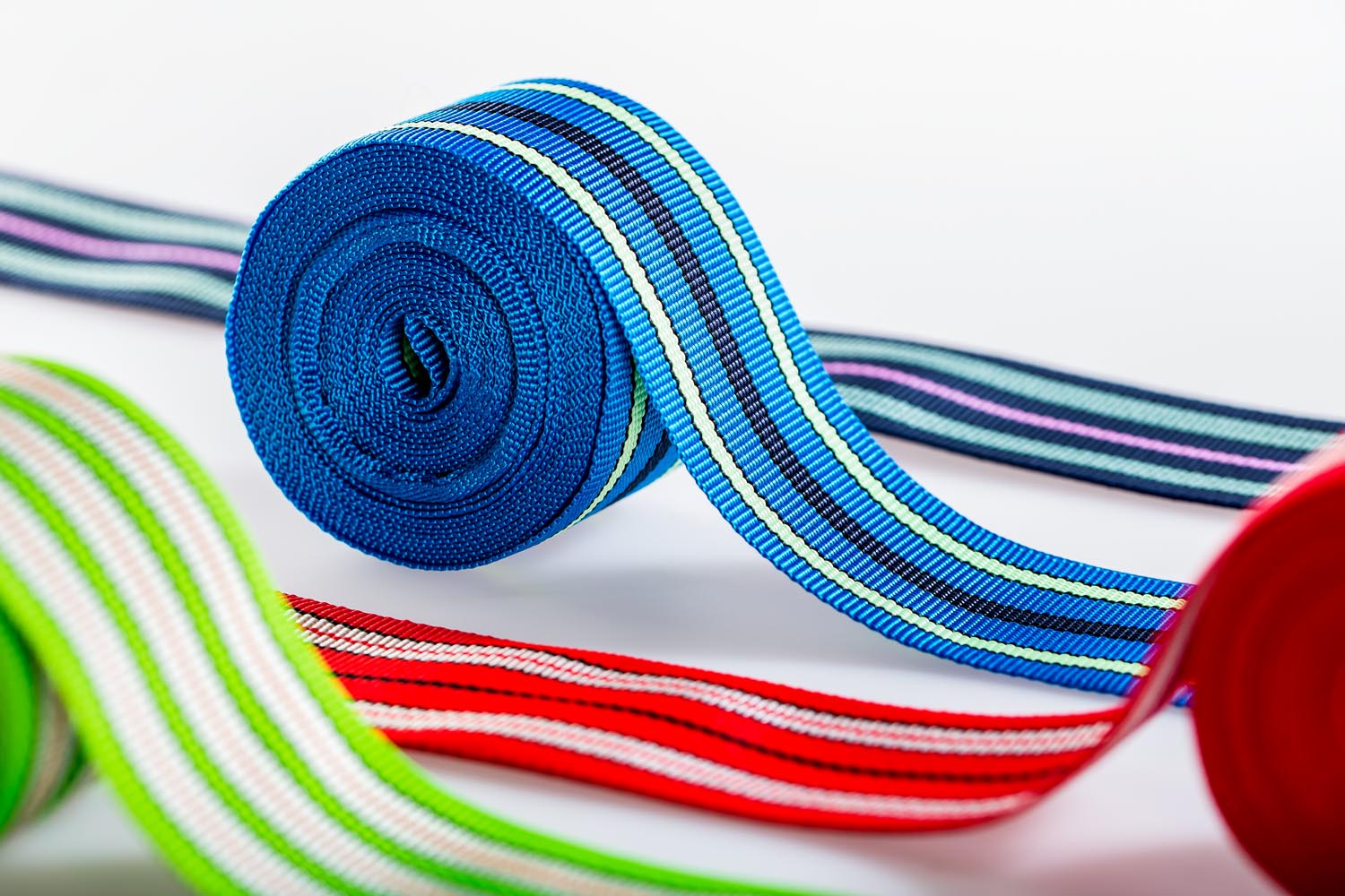 MOUKA TIŠNOV – výroba popruhů a lemovek foto 6