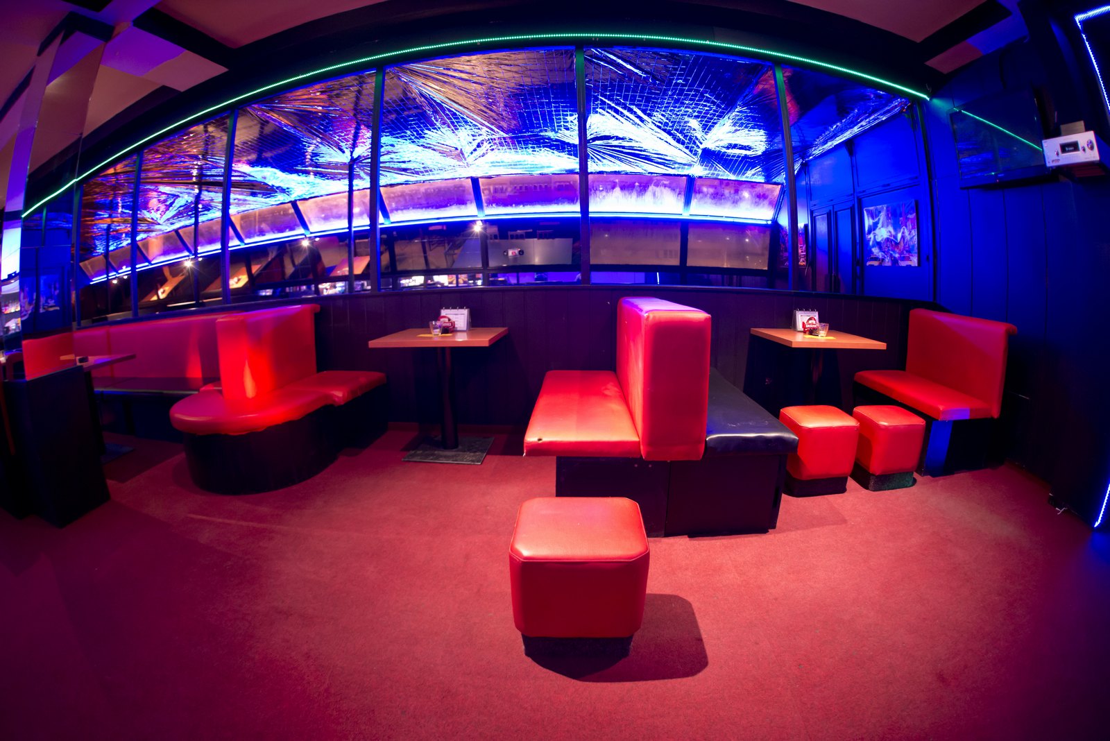 INFINITY MUSIC BAR foto 3