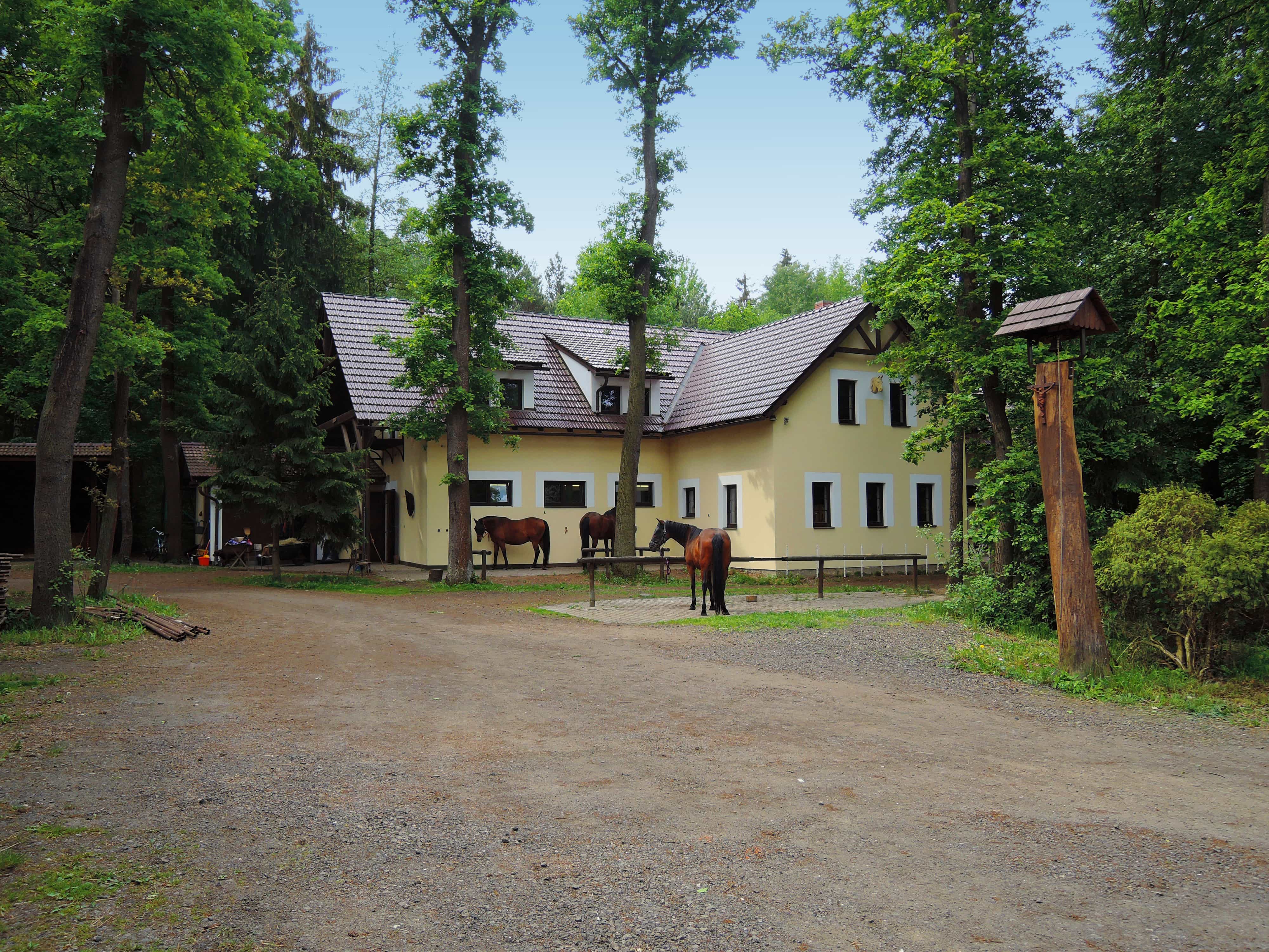 Jezdecký klub Dvůr Žehrov