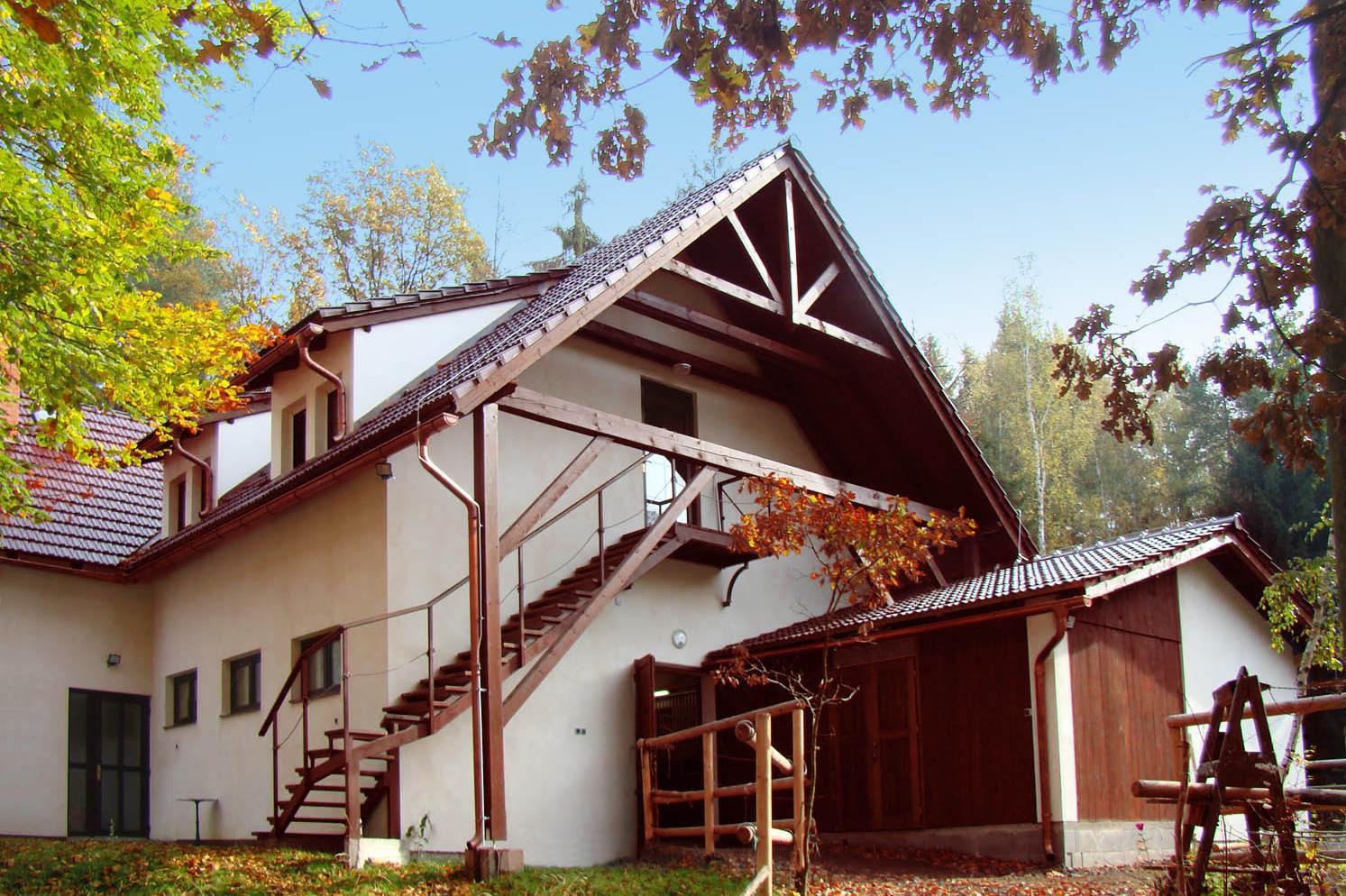 Jezdecký klub Dvůr Žehrov foto 2