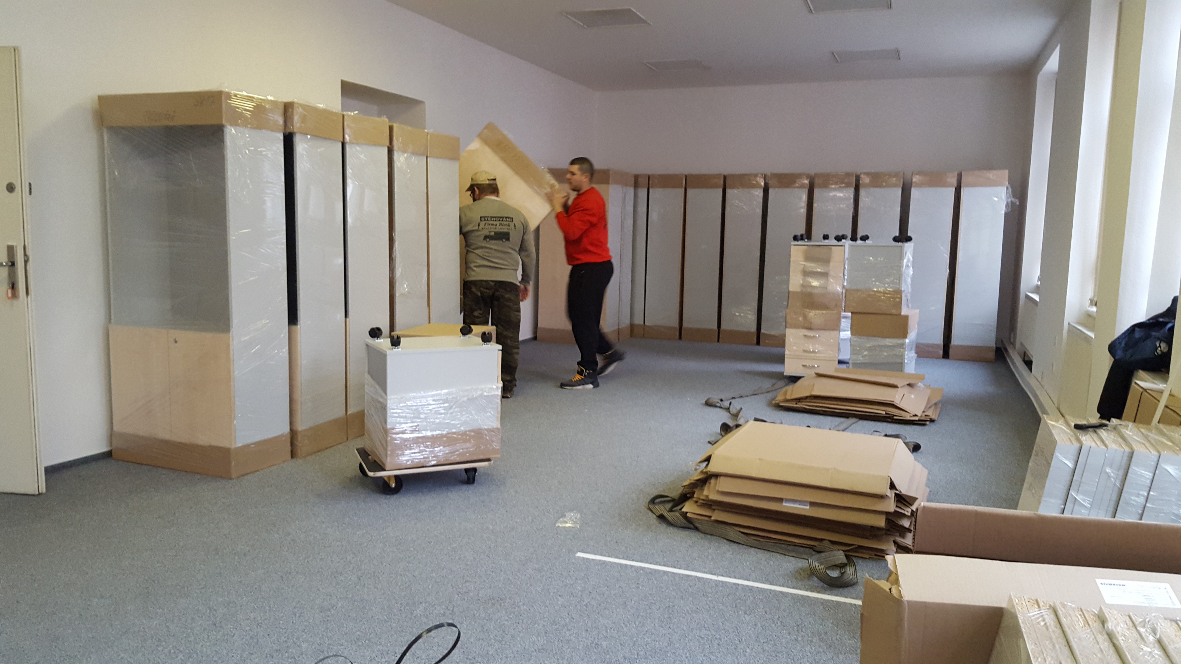 Stěhování Blesk - Vyklízecí služby foto 3