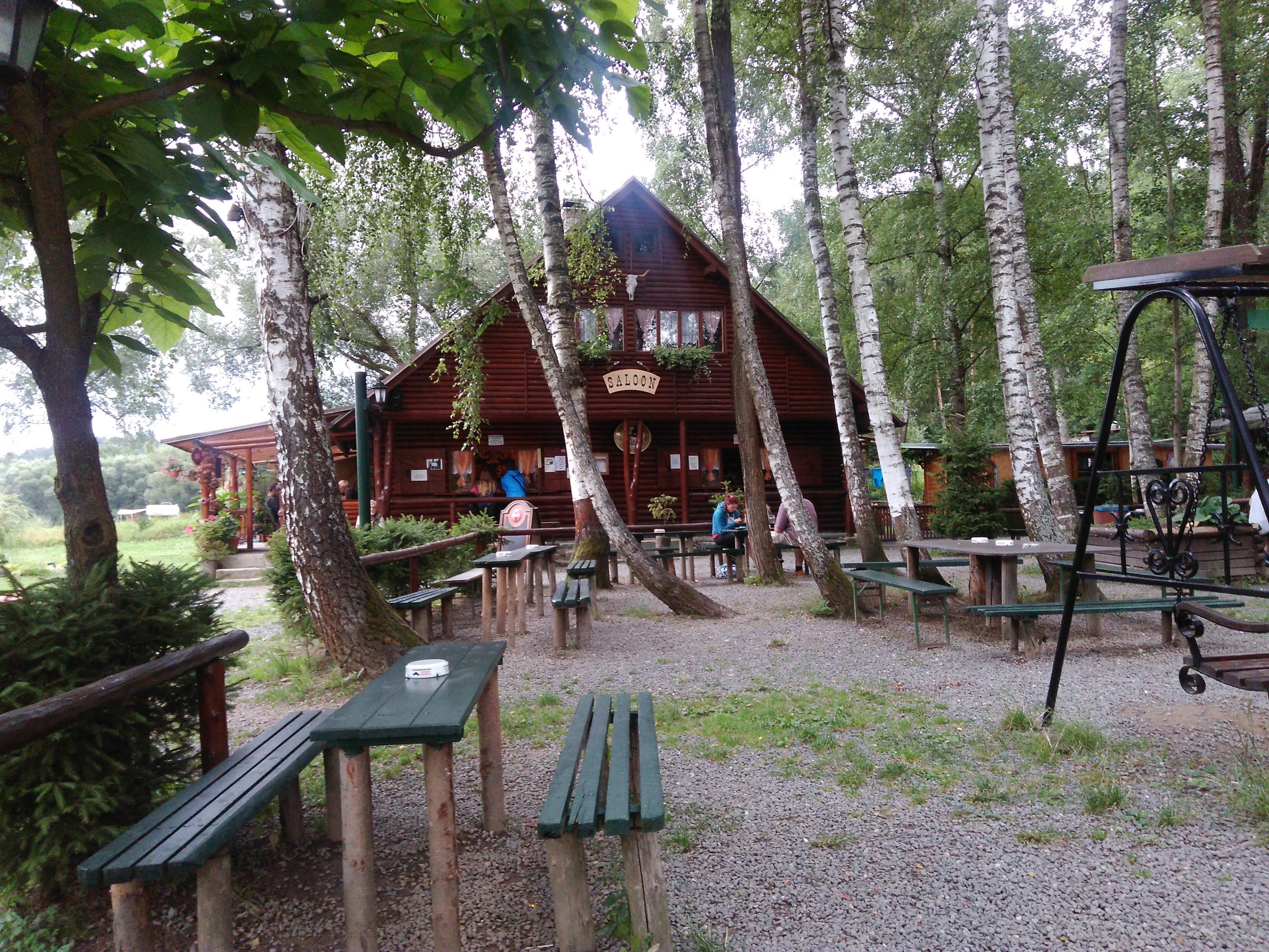 Občerstvení SALOON