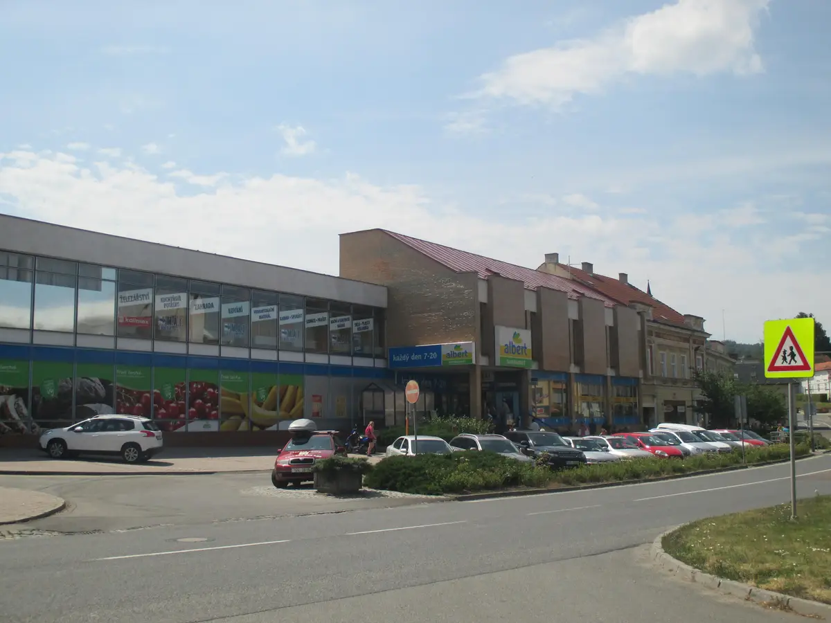 Albert Supermarket