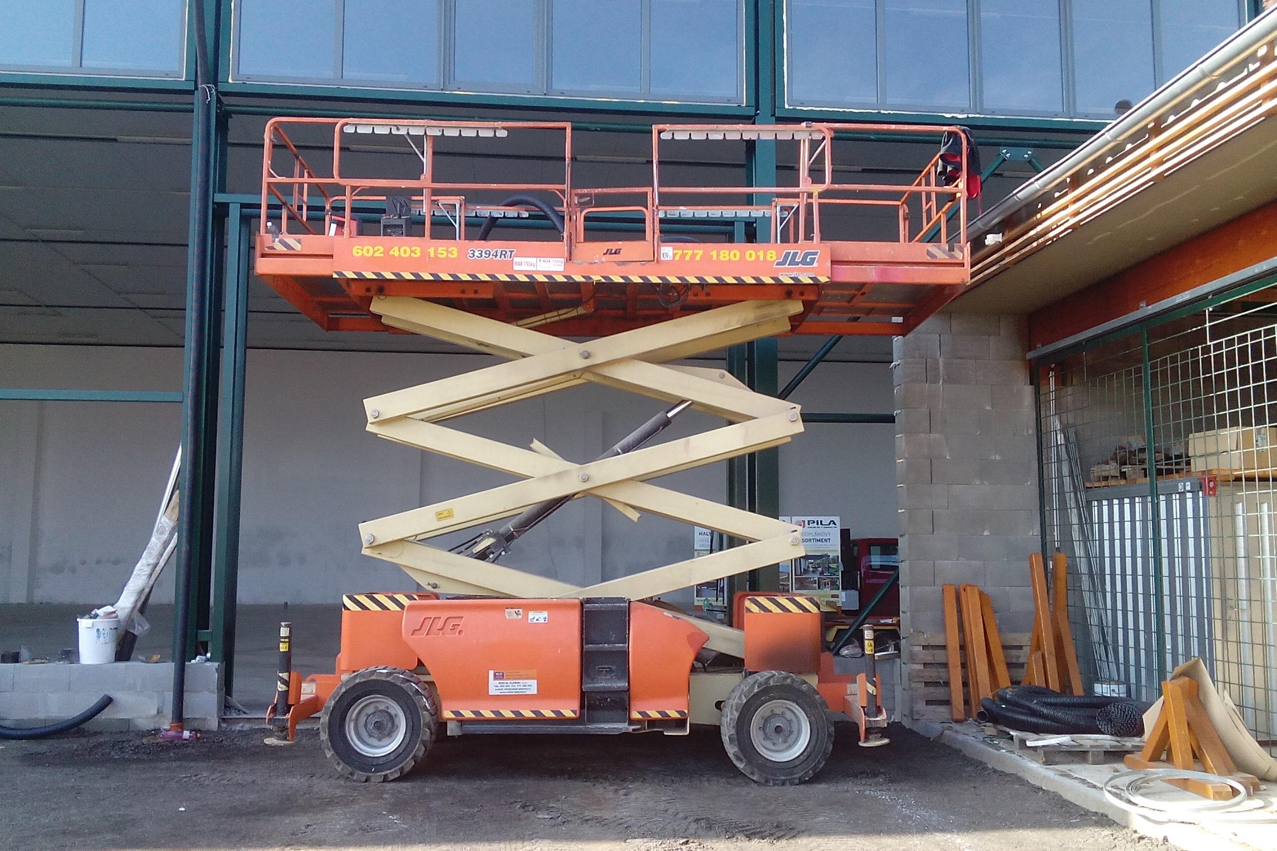 Josef Mázdra - Služby a mechanizace