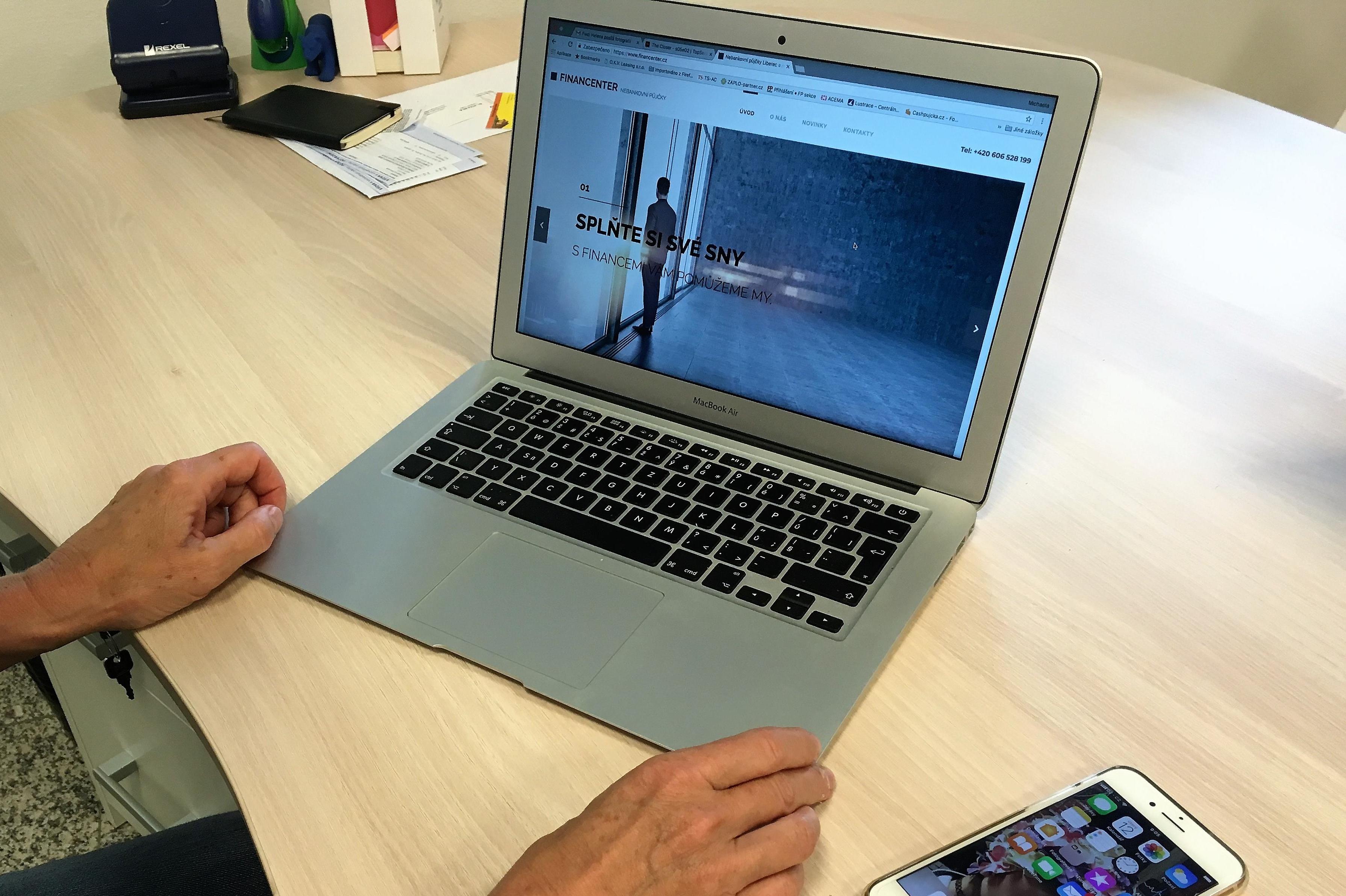 Financenter - Michaela Fléglová