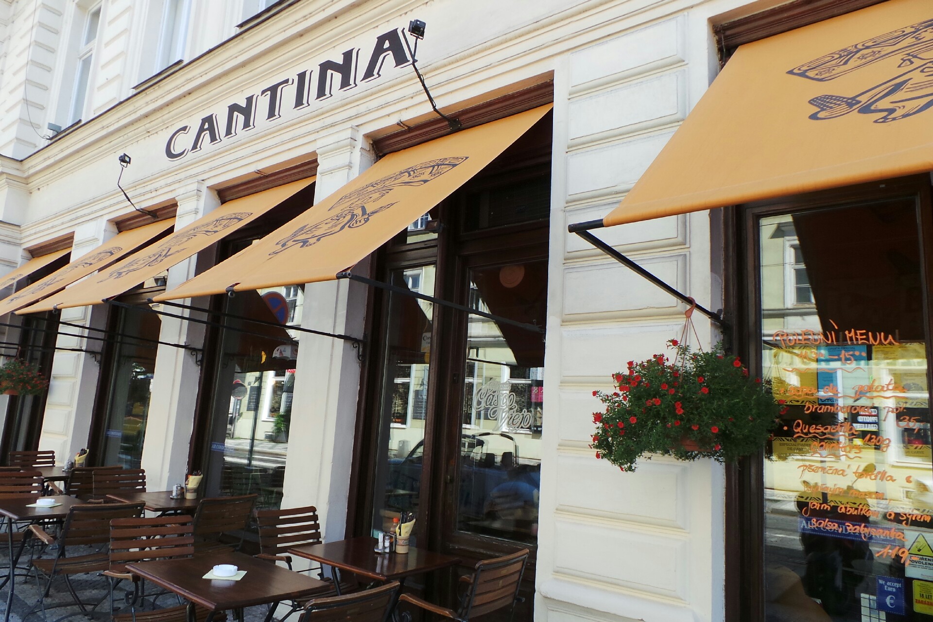 1. mexická restaurace Cantina