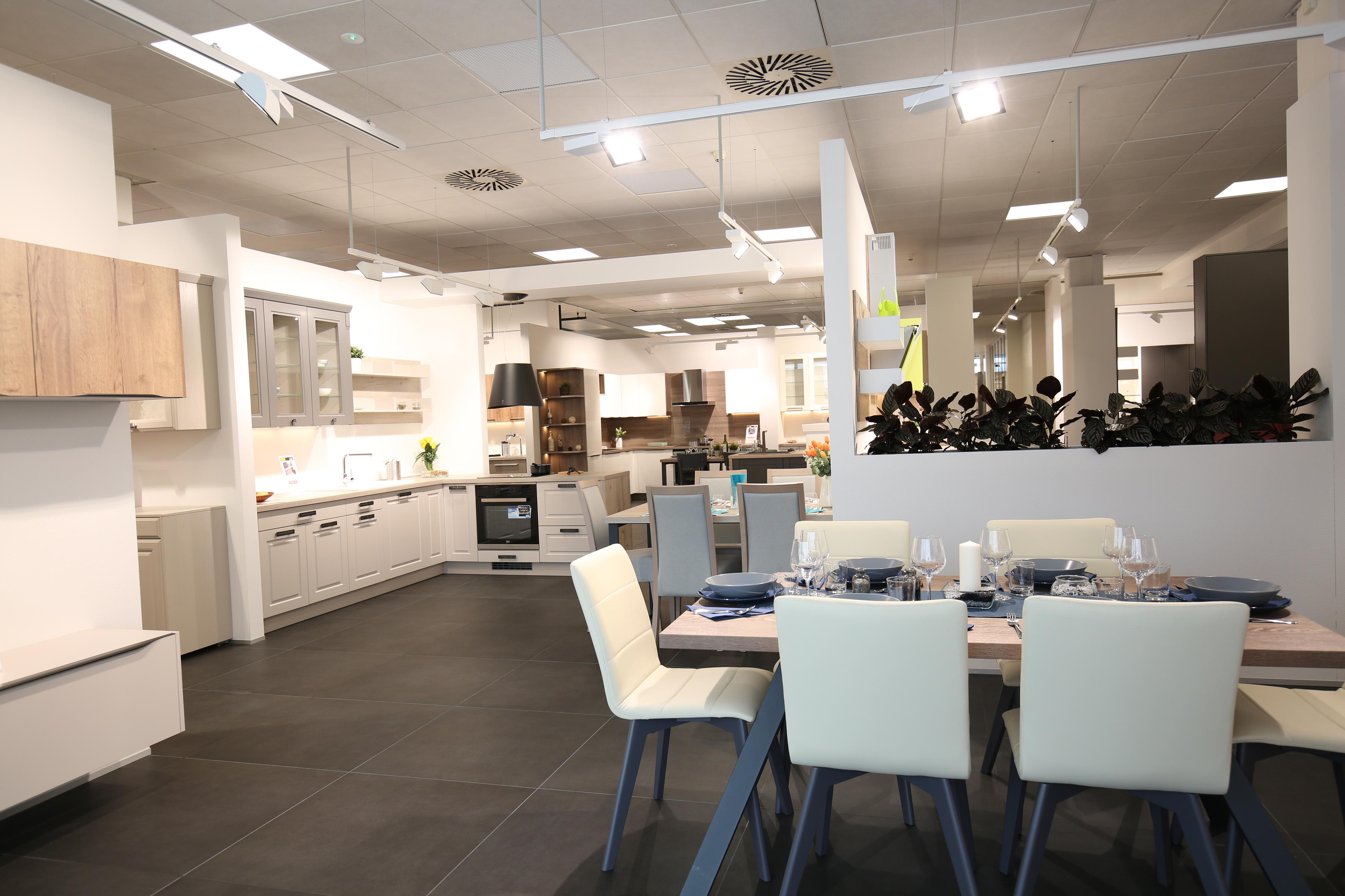 SENESI - koupelny a kuchyně foto 6