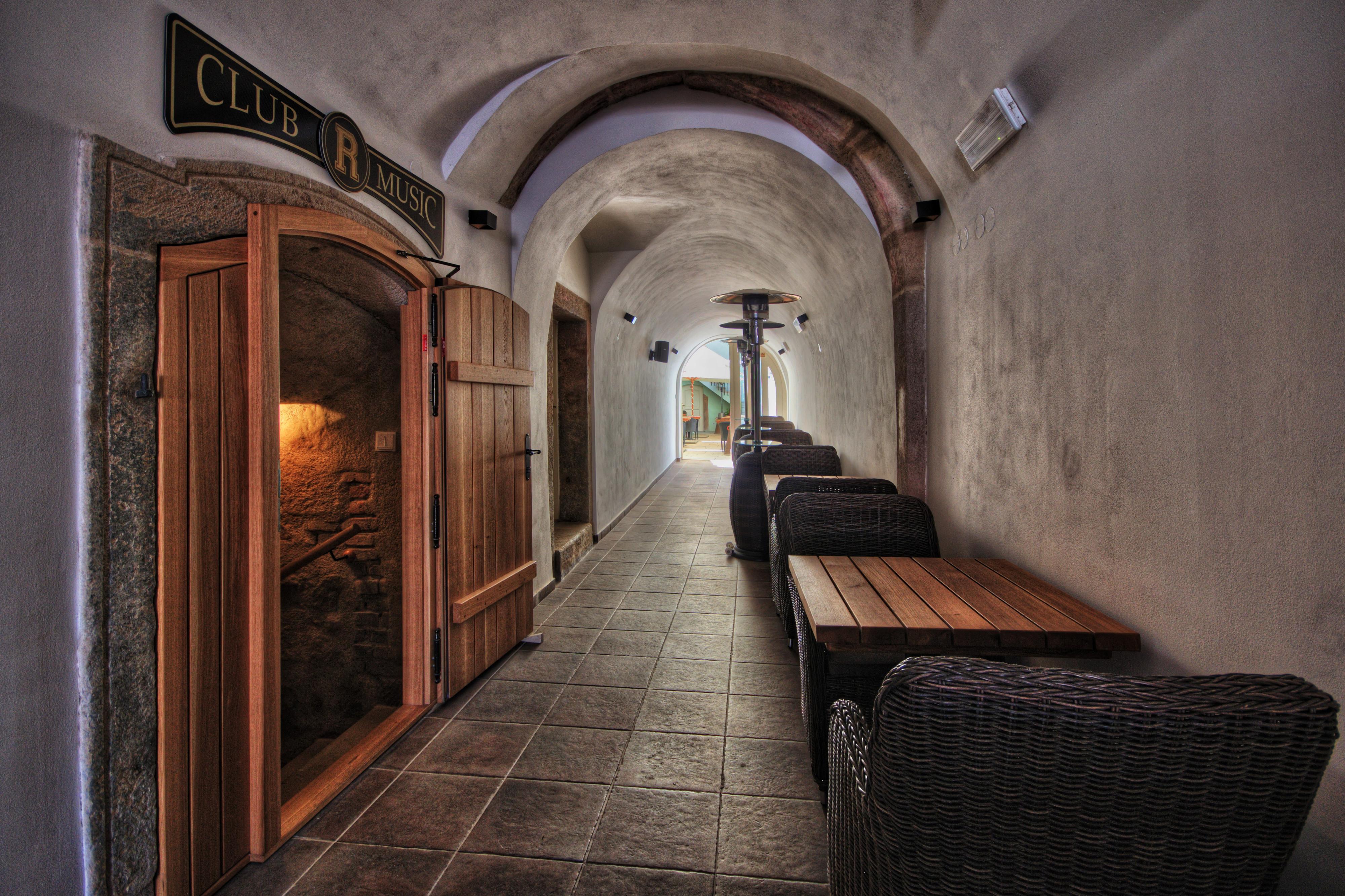 Republika 24 - Restaurace foto 4