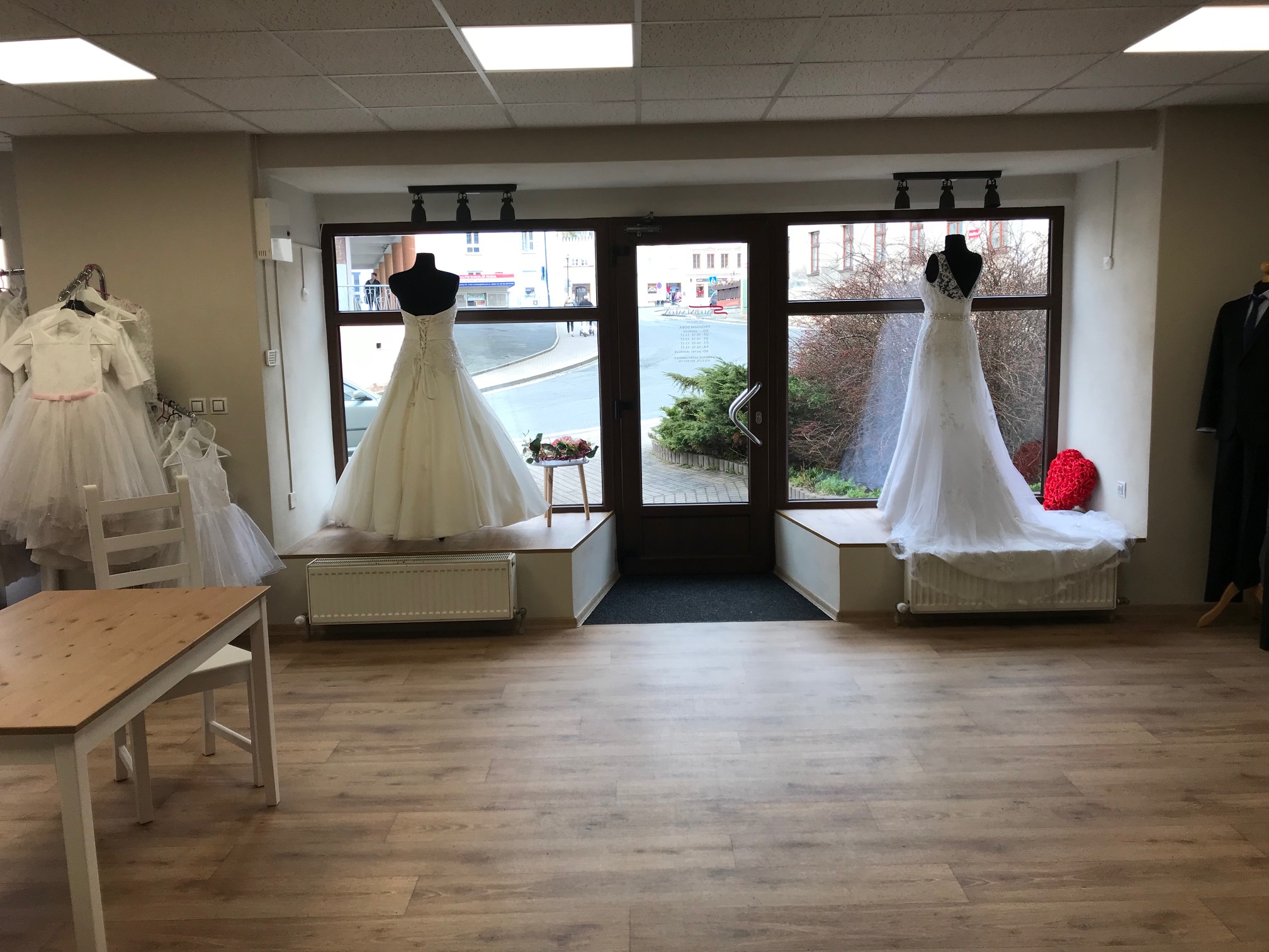 Svatební salon Petra Hendrichová foto 2