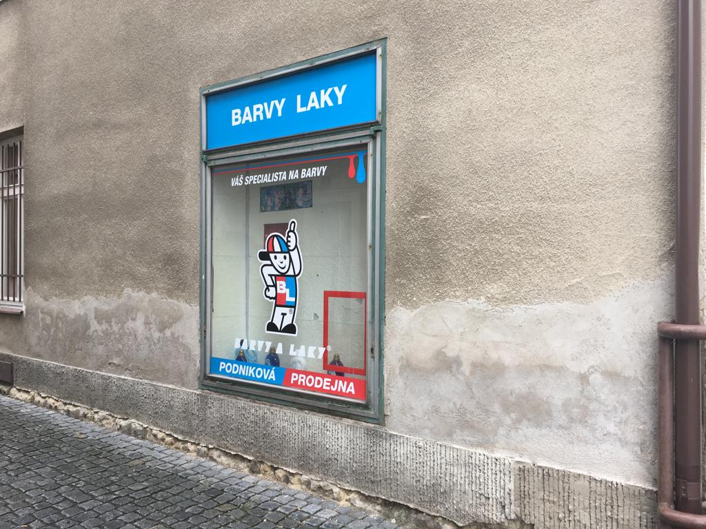 BARVY A LAKY DROGERIE foto 2