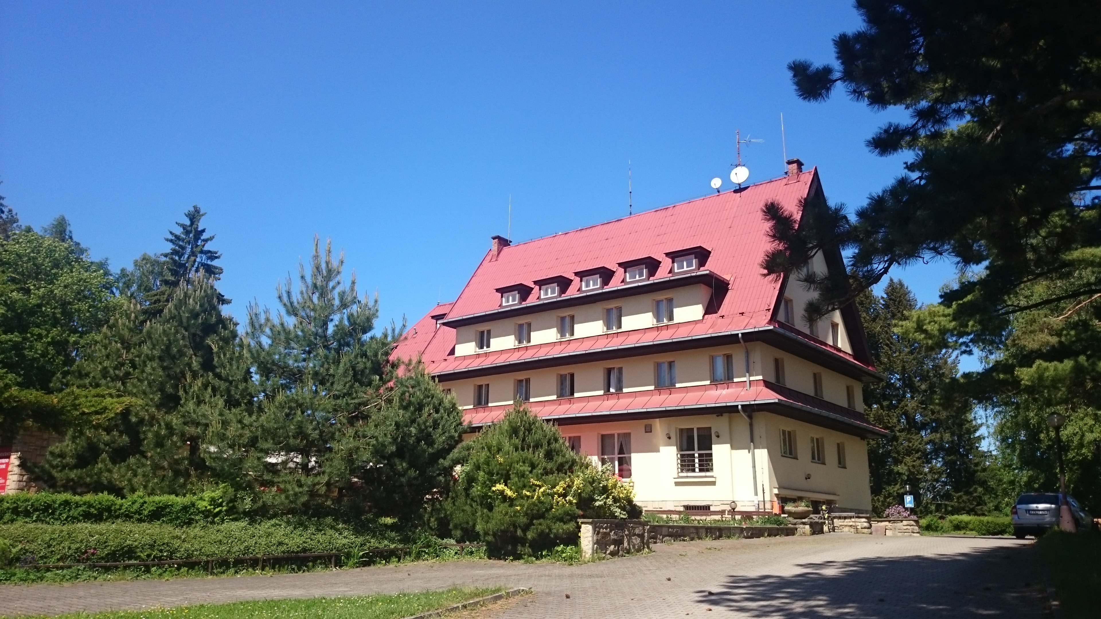 Restaurace Parkhotelu Skalní město foto 3