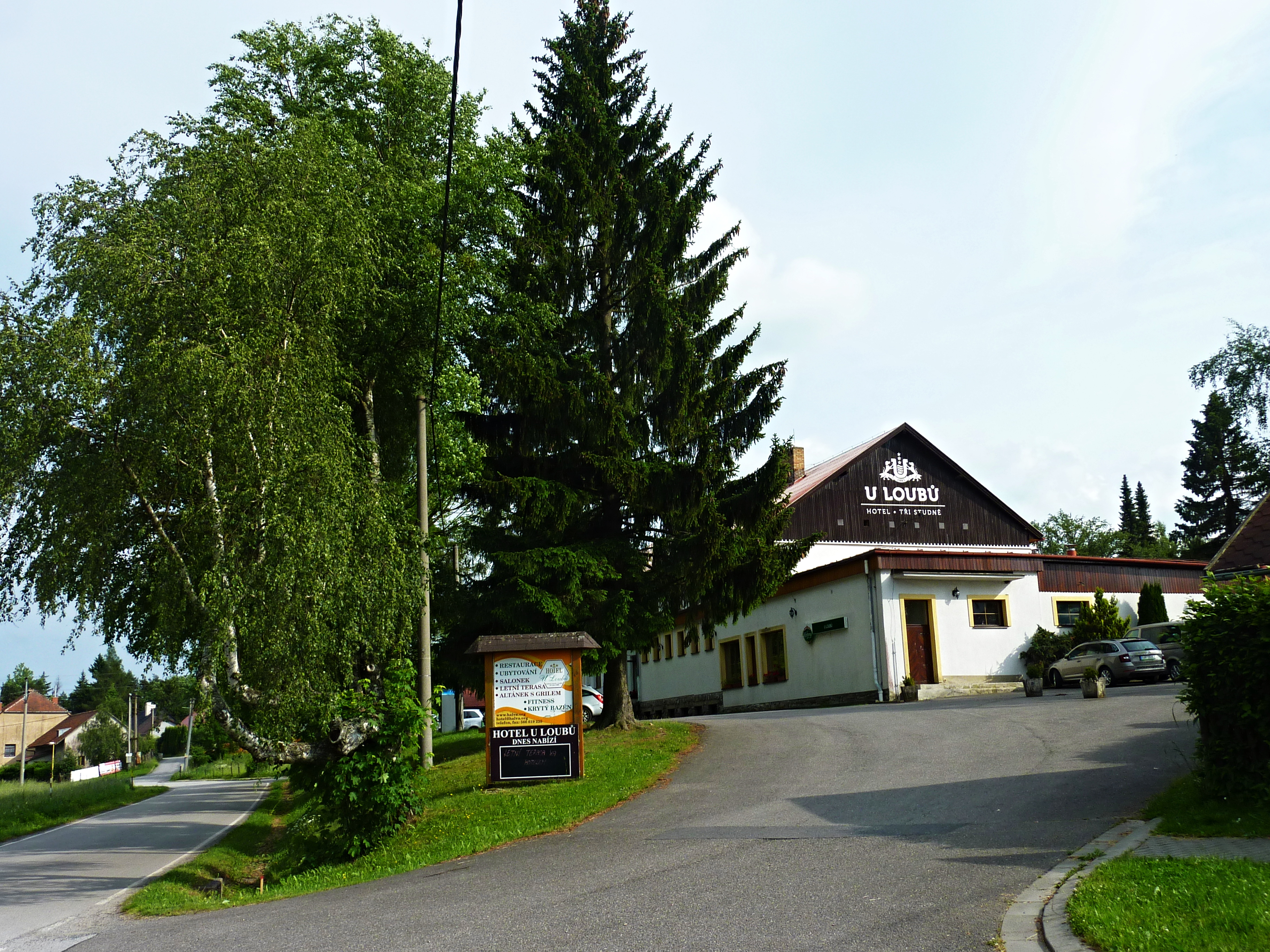 Restaurace U Loubů foto 2