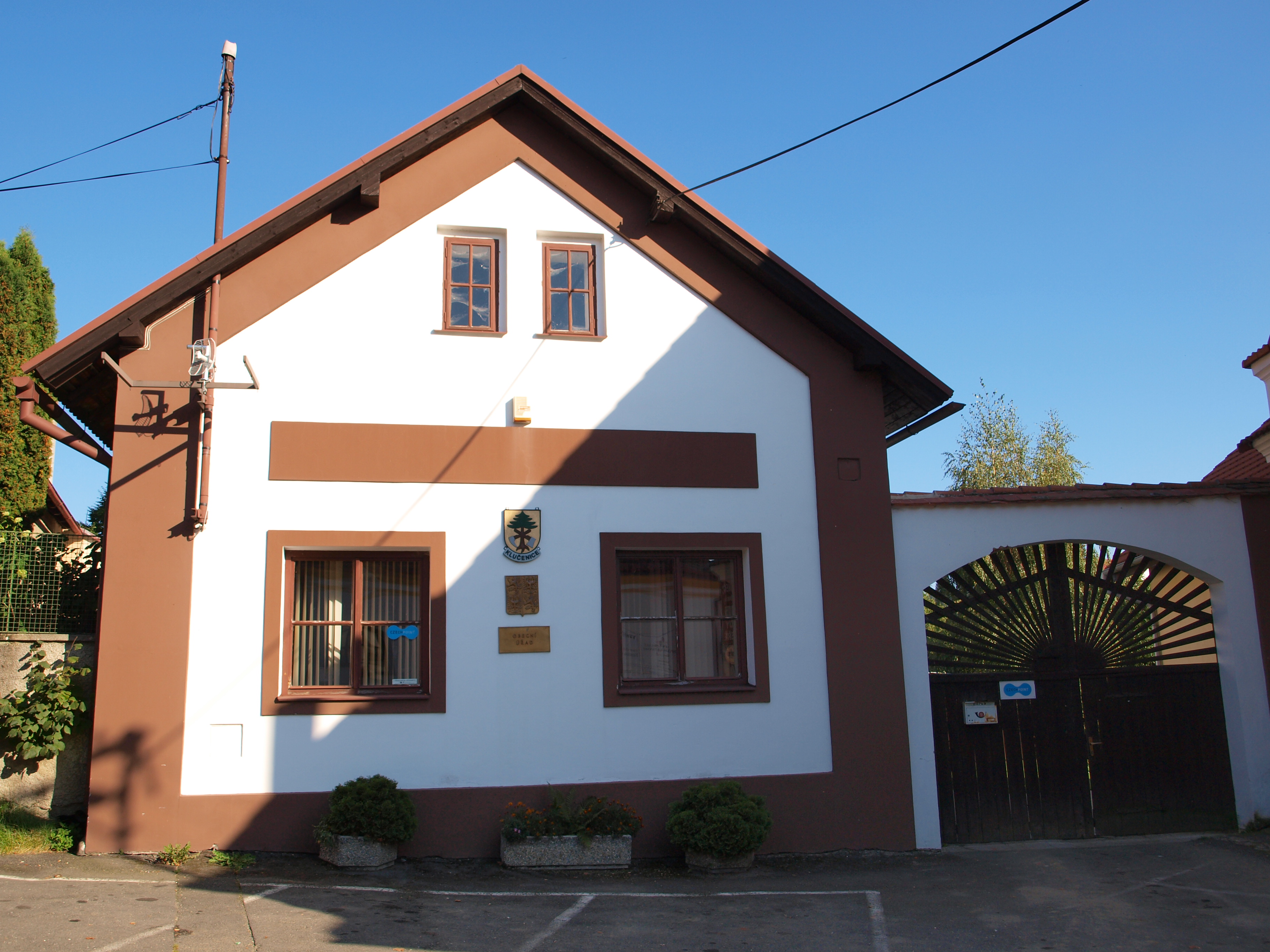 Klučenice - obecní úřad foto 2