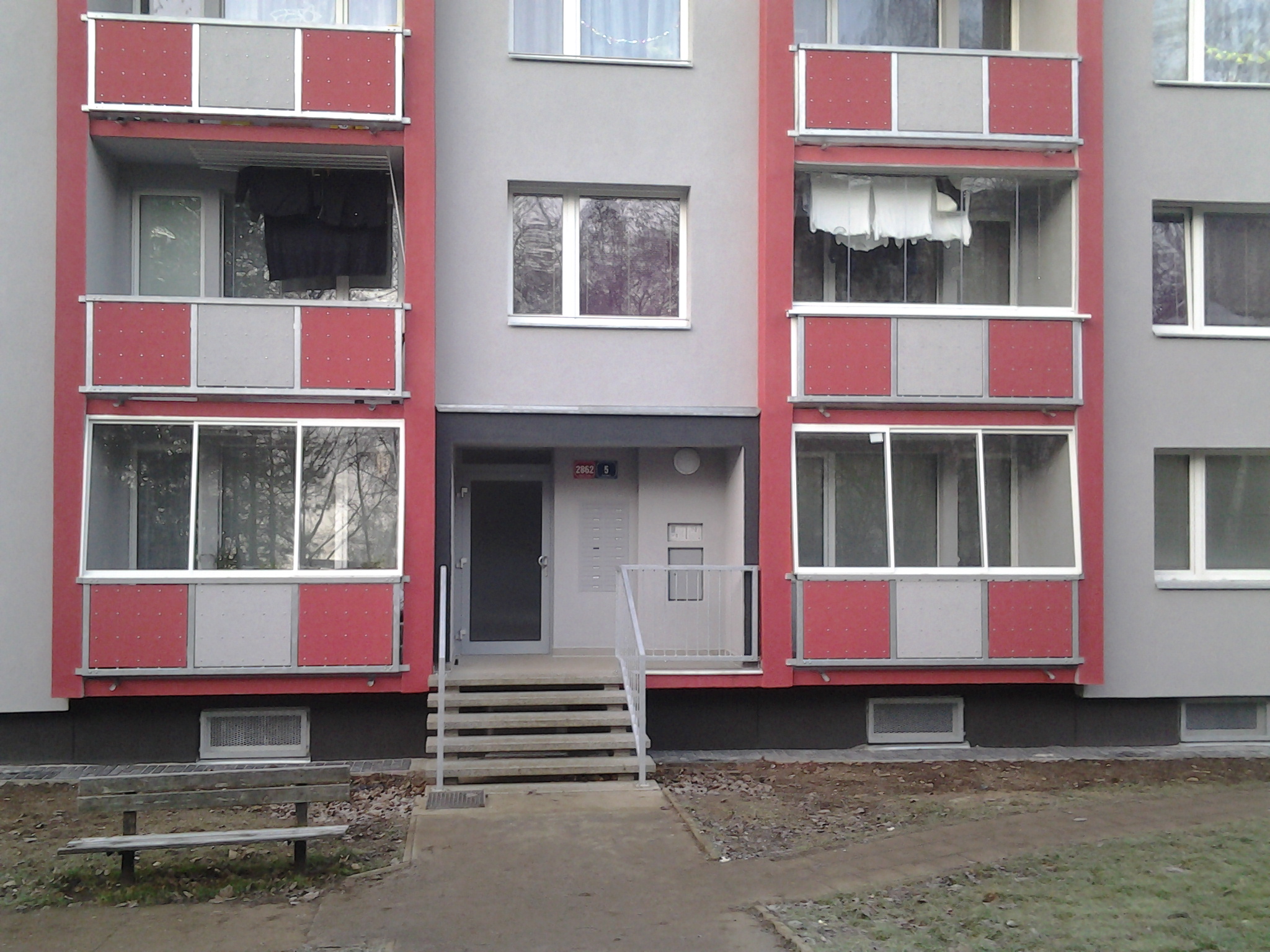 Petr Jiroušek - zasklívání balkonů a lodžií foto 5