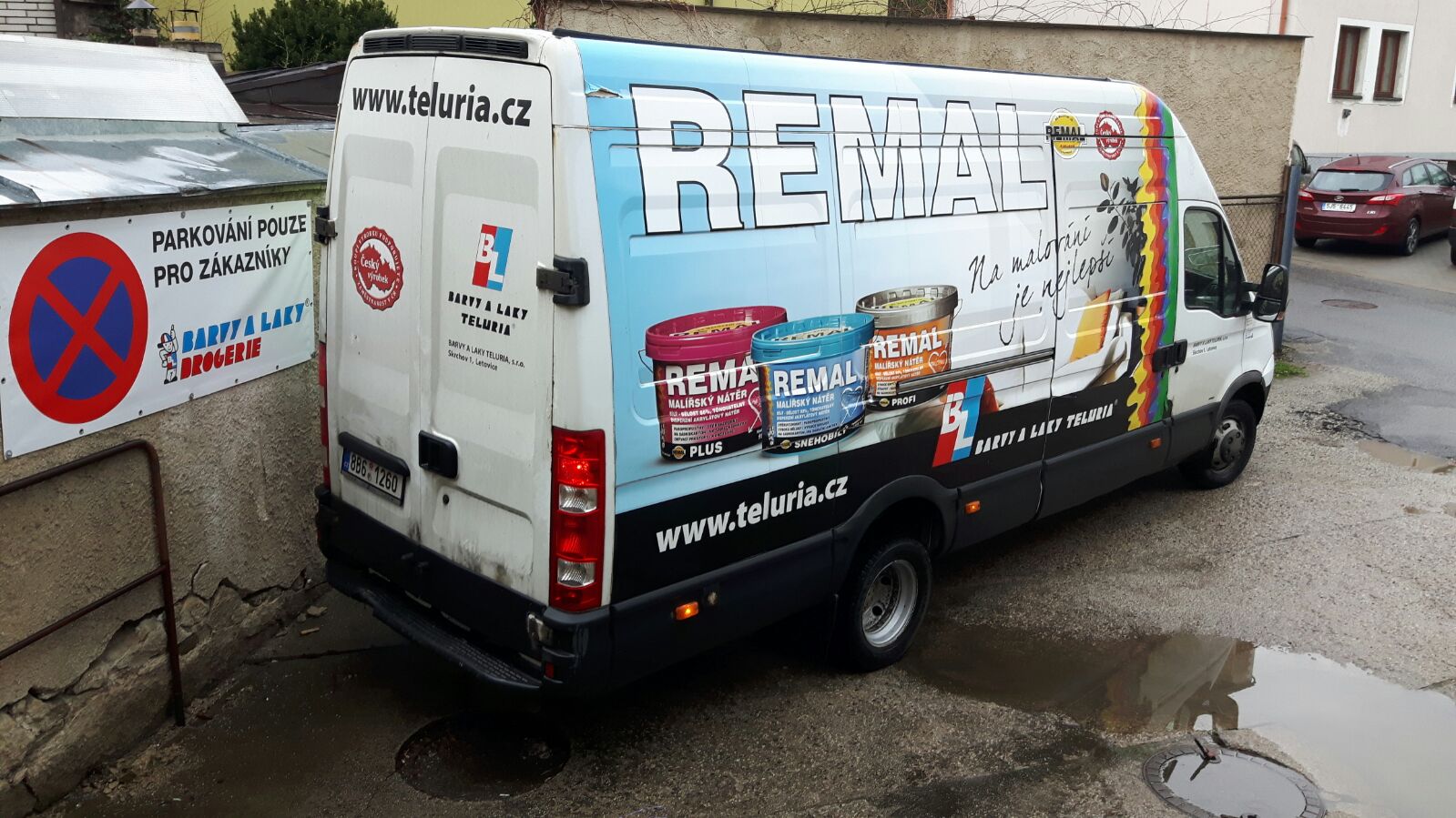 BARVY A LAKY DROGERIE foto 2