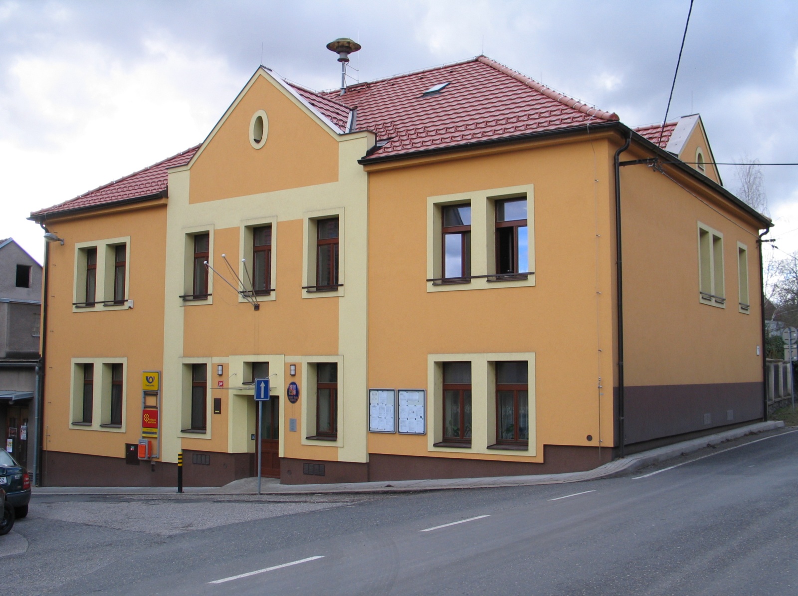 Otvovice - obecní úřad foto 2