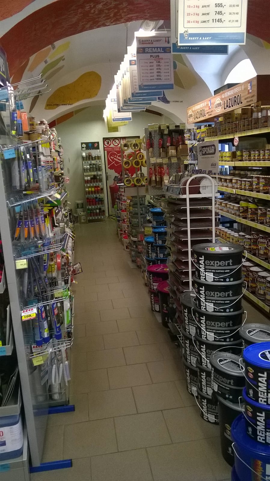 BARVY A LAKY DROGERIE foto 2