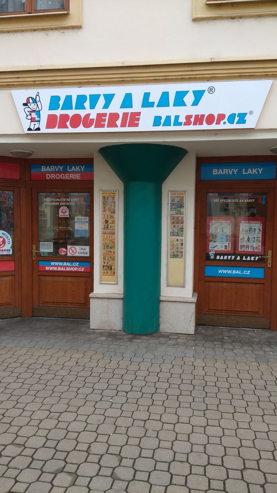 BARVY A LAKY DROGERIE foto 2