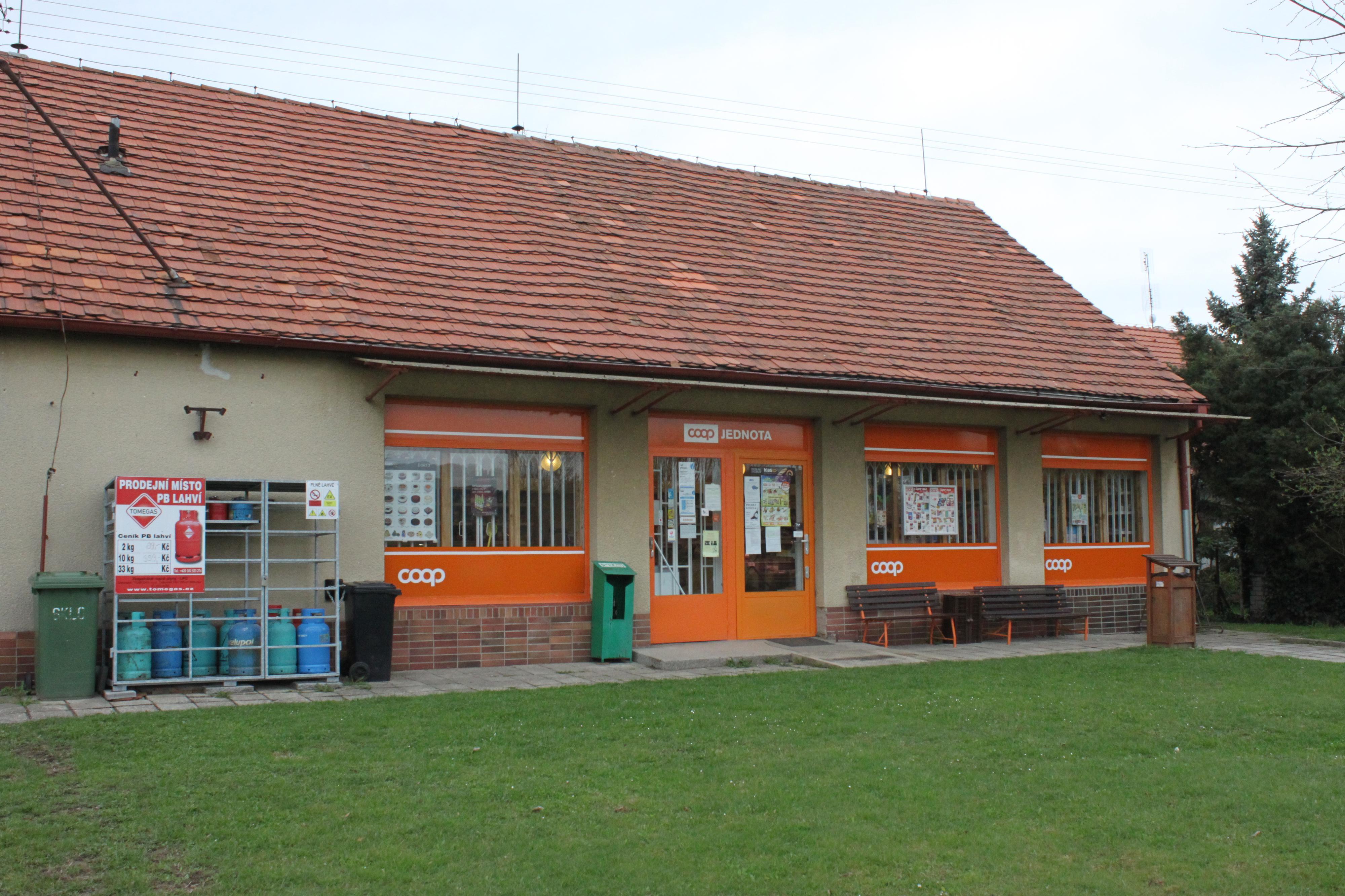 Jednota, spotřební družstvo v Milevsku, okres Písek - prodejna COOP Jednota
