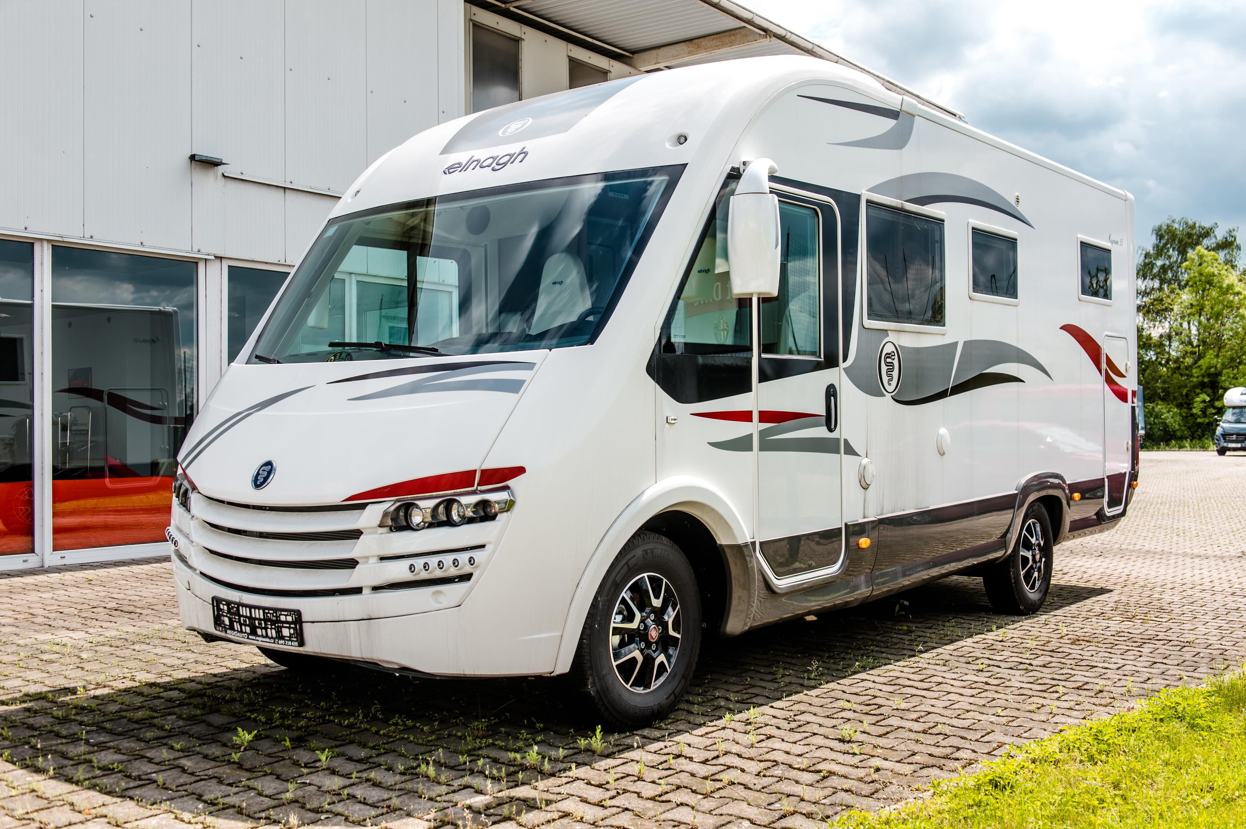 AR CARAVAN foto 2