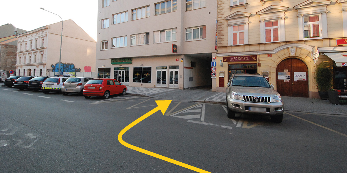 MR.PARKIT - Parking Křižíkova 55/65 foto 4