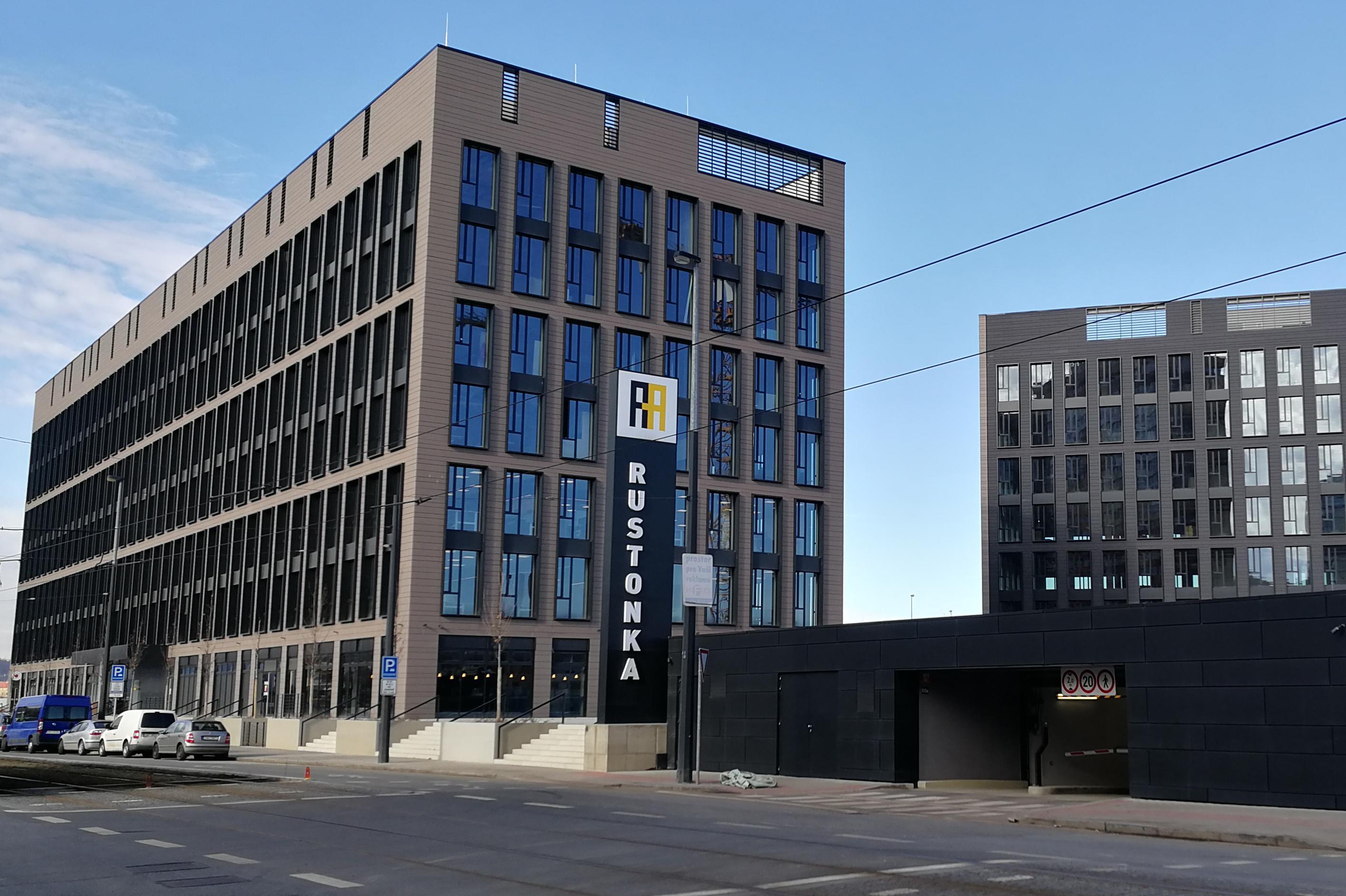 MR.PARKIT - Parking Rustonka Sokolovská 115a