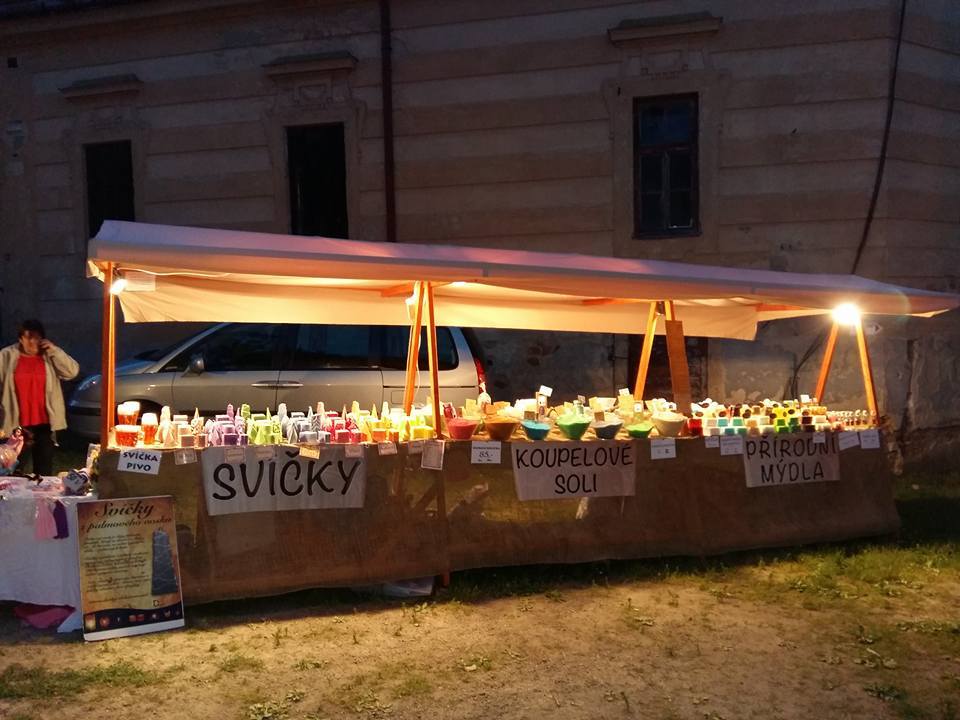 DÁRKY-DEKORACE, J.Kolář foto 2