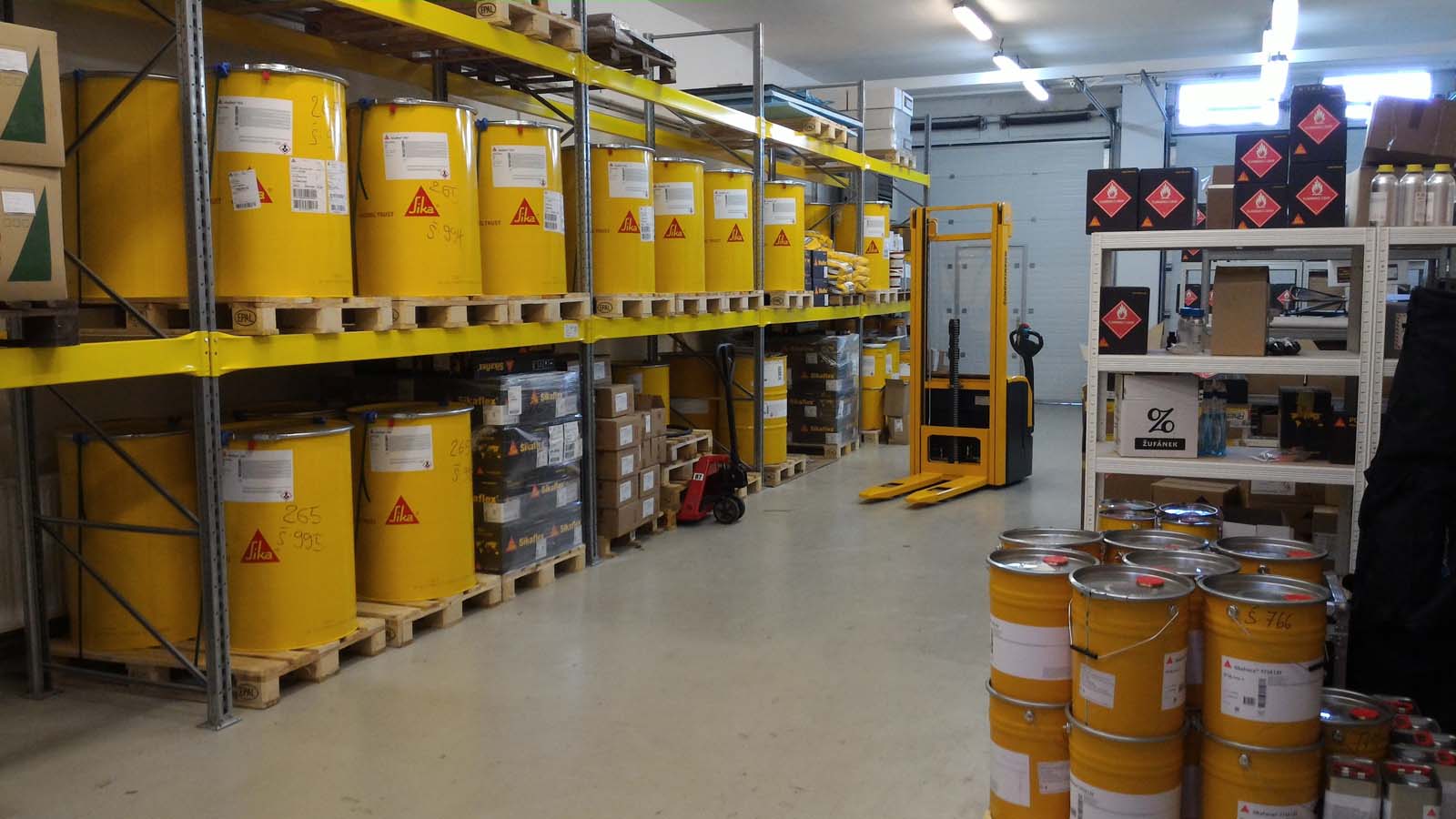 AHES s.r.o. - obchodní a technický partner Sika CZ foto 2