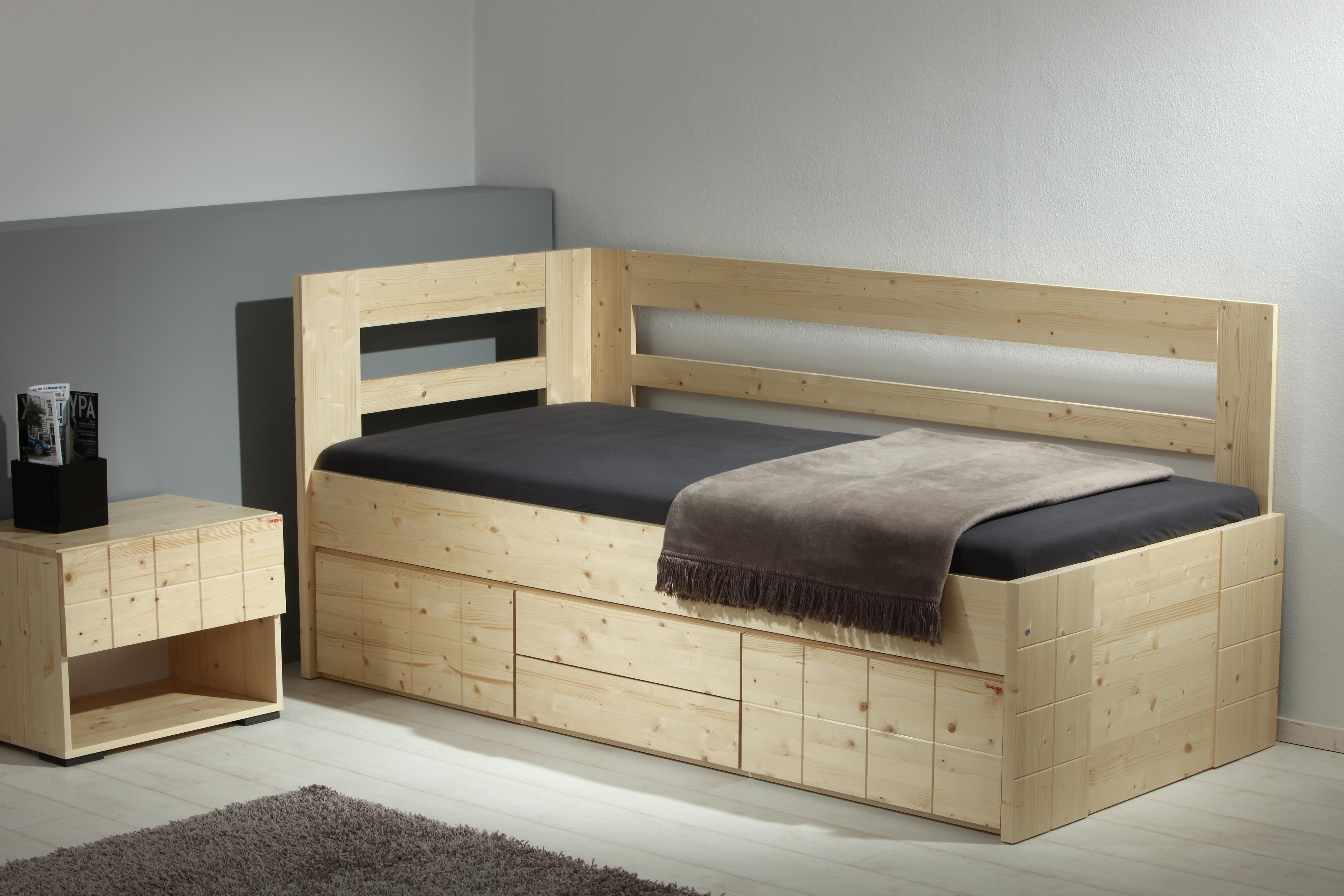 GAZEL DŘEVĚNÝ NÁBYTEK