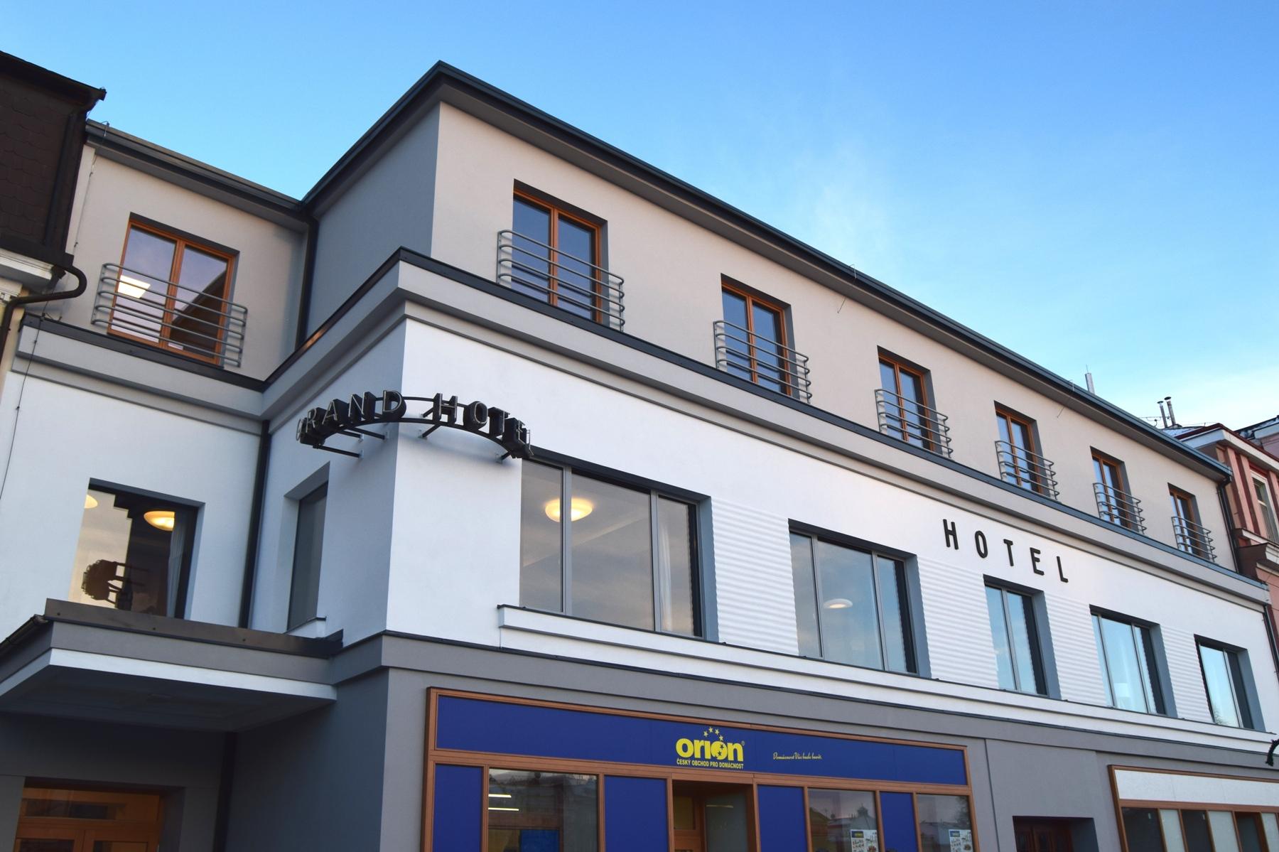 Hotel Grand - restaurace