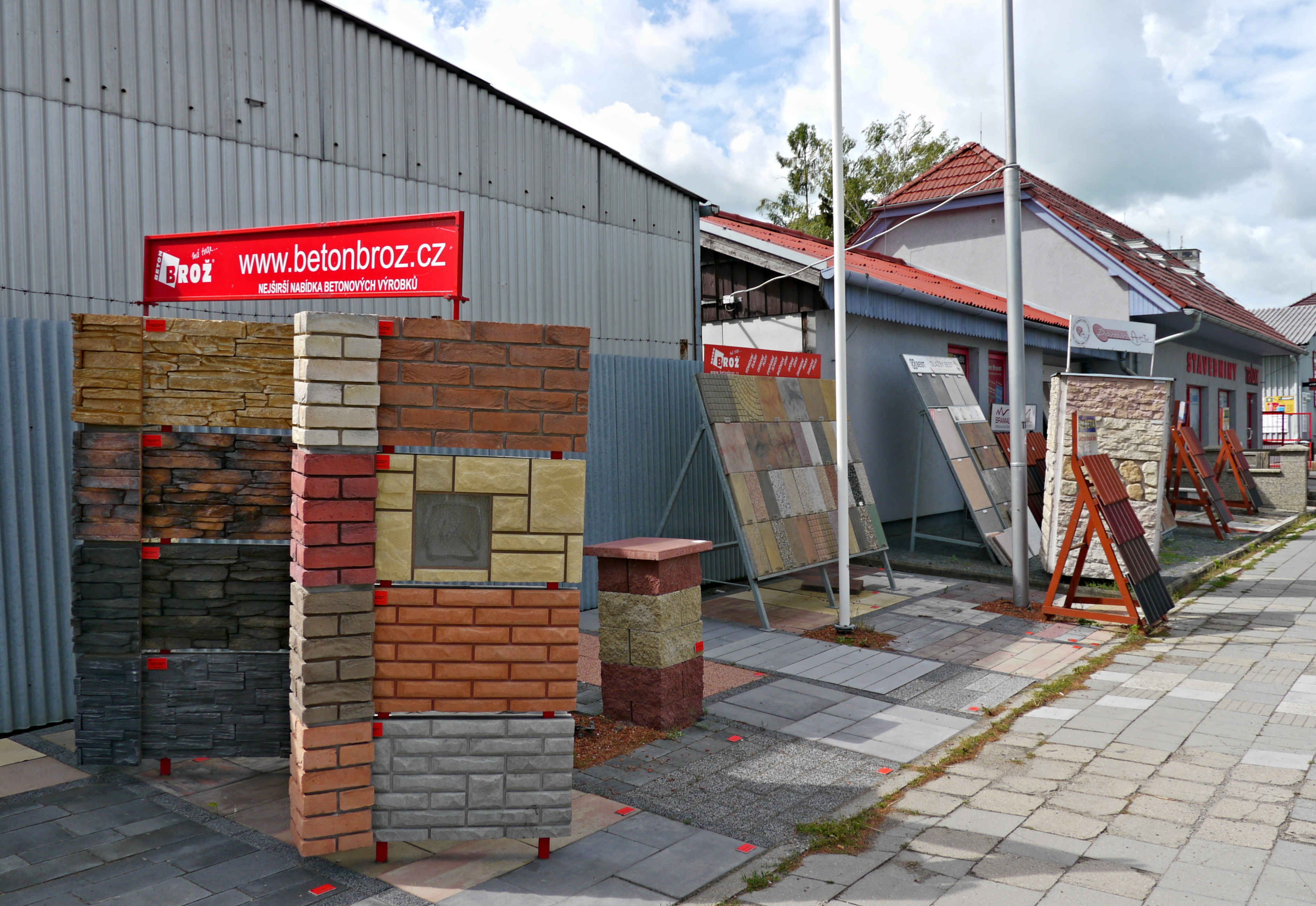 STAVEBNINY TRADIX foto 2