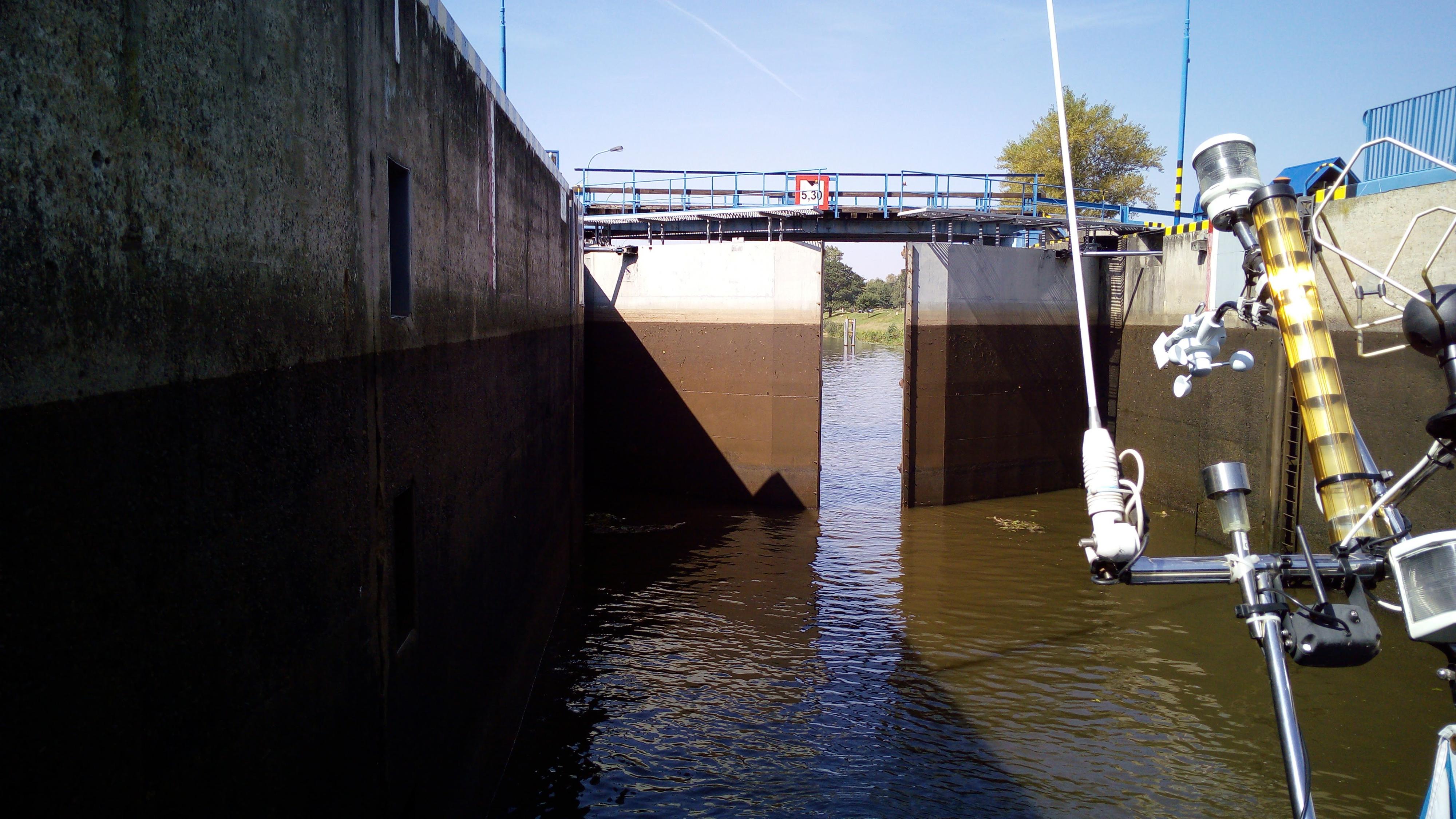 Plavební komora Veletov