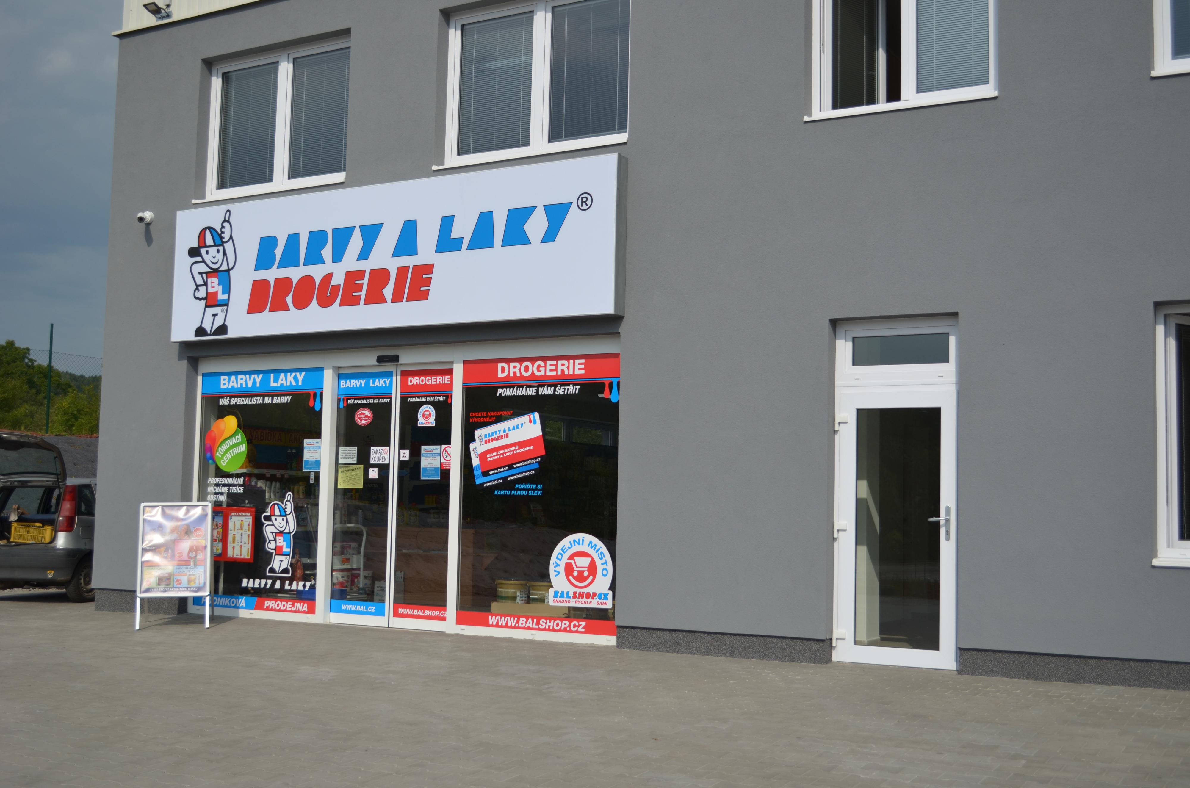 BARVY A LAKY DROGERIE foto 6