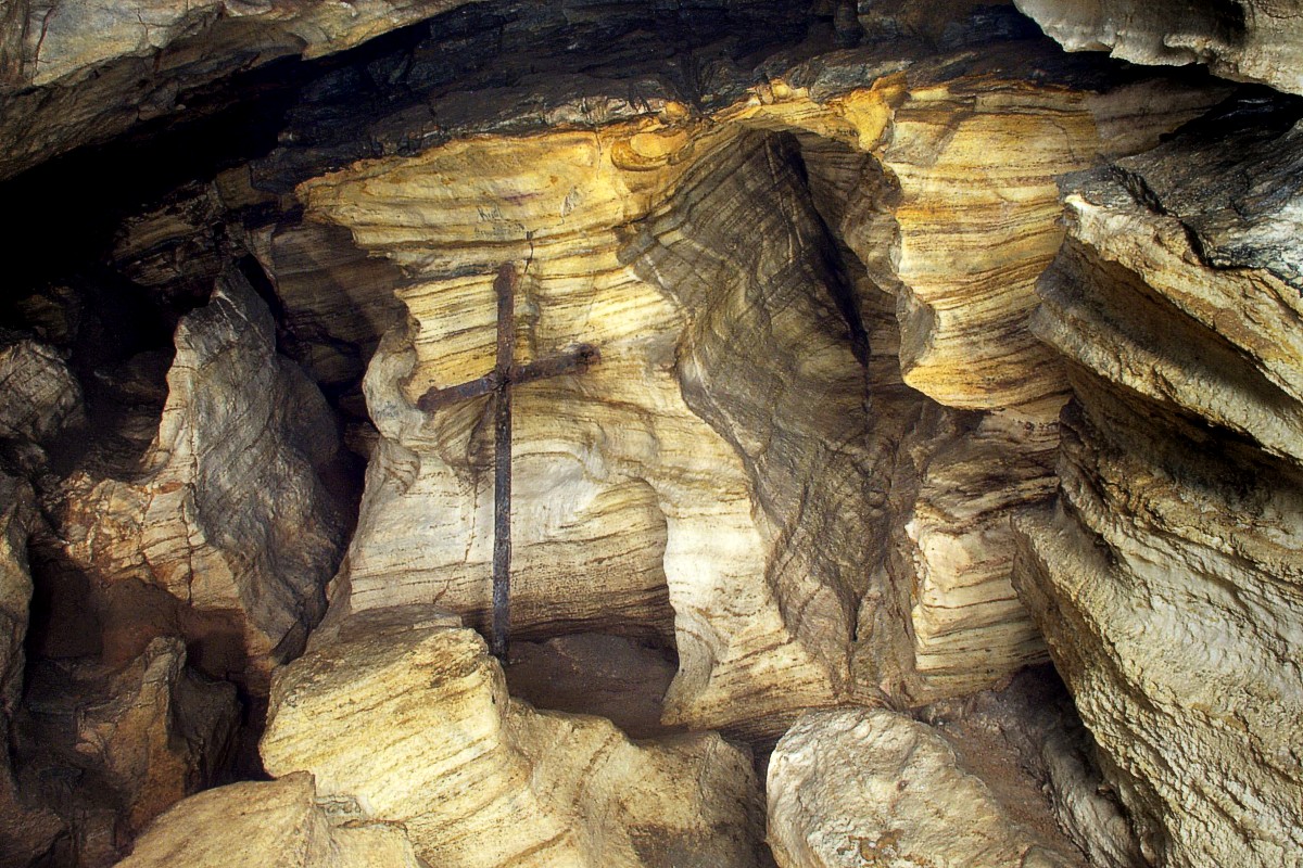 Chýnovská jeskyně